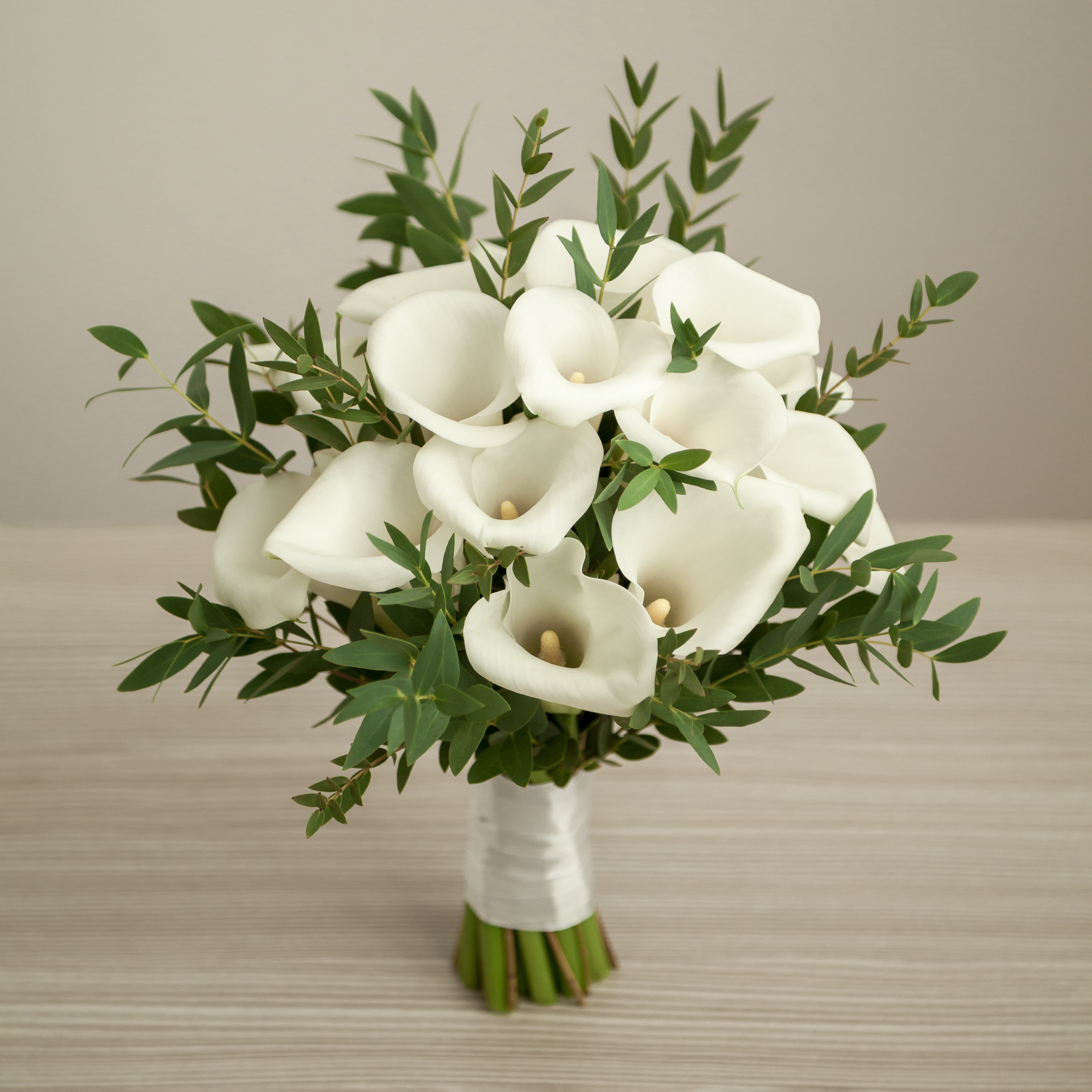 Свадебный букет с гвоздиками, флорист Маргарита Гладкова