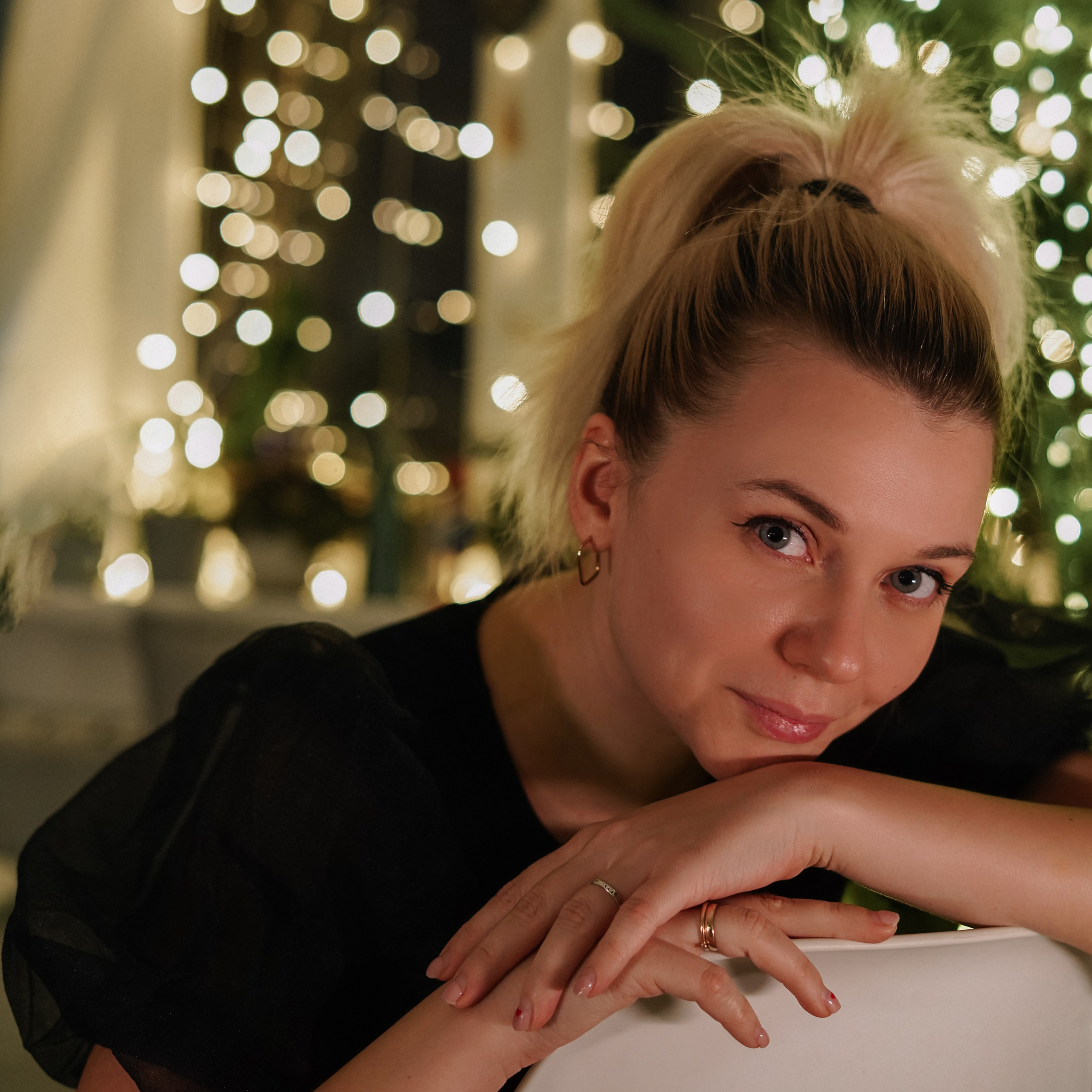 Контакты. Фотограф Оля Чик