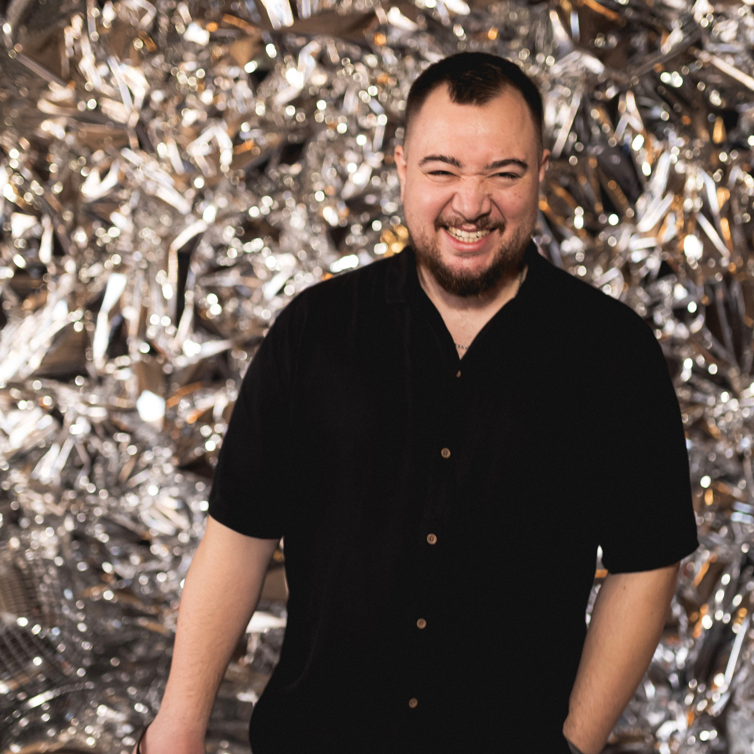 Контакты для заказа фотосессии в Санкт-Петербурге. Свадебный и семейный фотограф в Санкт-Петербурге Максим Шарков