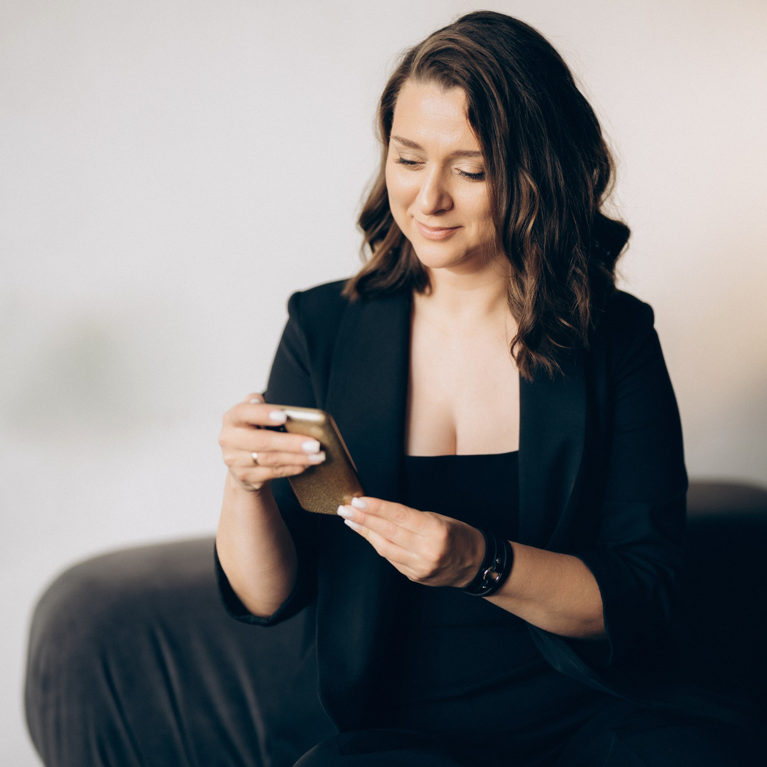 Контакты. Фотограф Анна Шибанова Ангарск-Иркутск