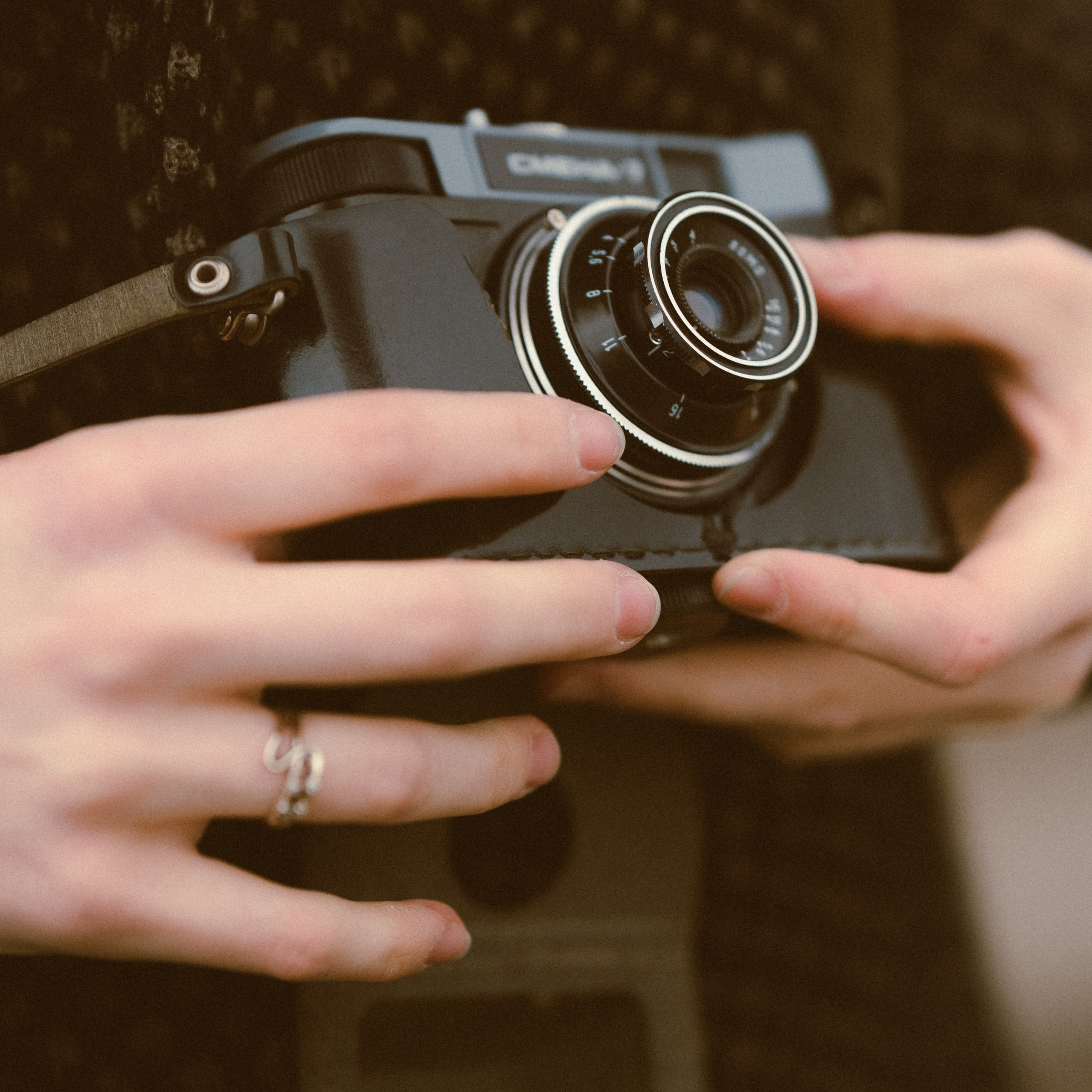 Контакты. Фотограф сюжетных съемок и портретов в Санкт-Петербурге и Москве Стася Ефремова