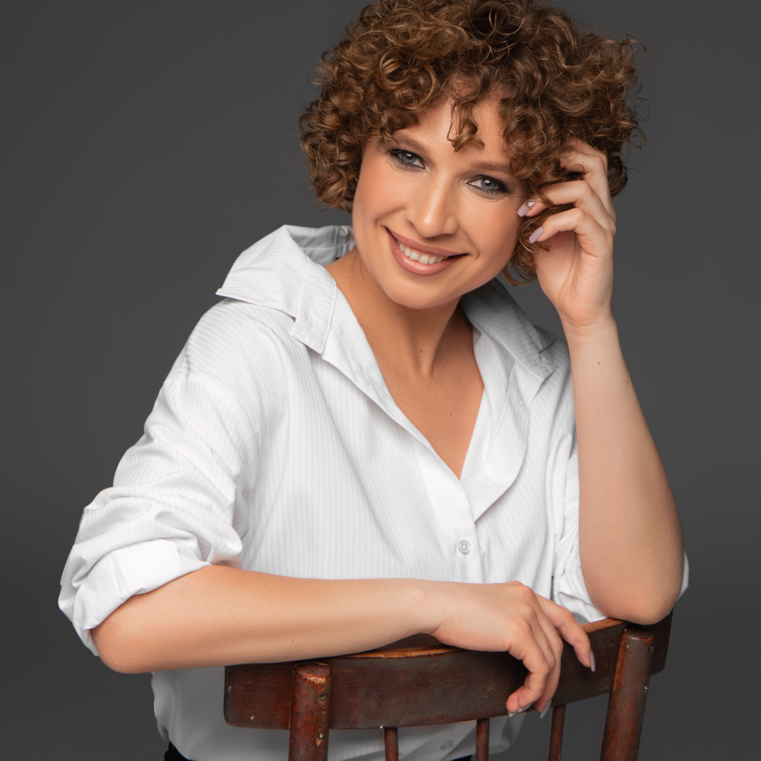 Контакты. Фотограф в стиле минимализм в г. Самара Анна Качановская