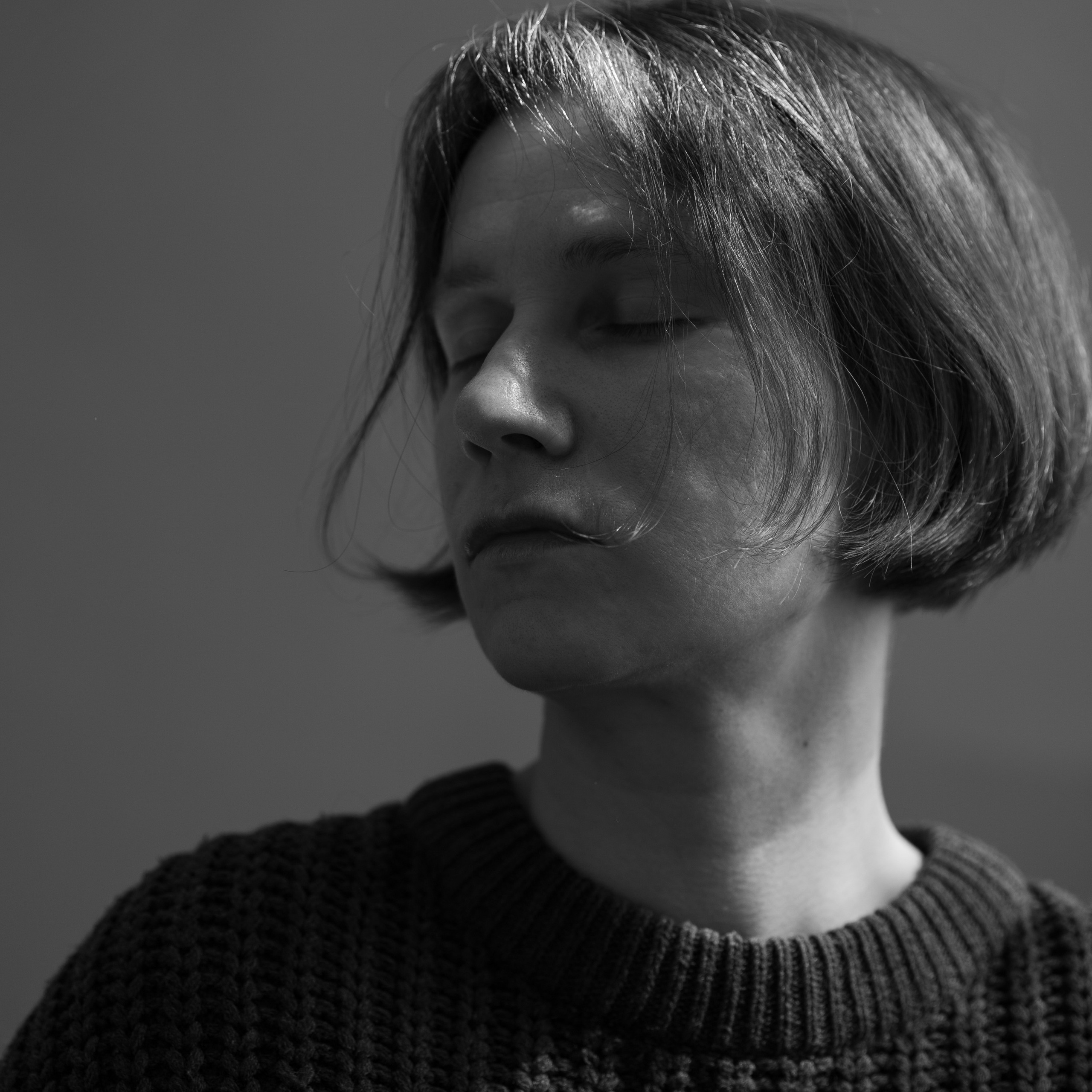 Контакты. Фотограф Елизавета Потешкина