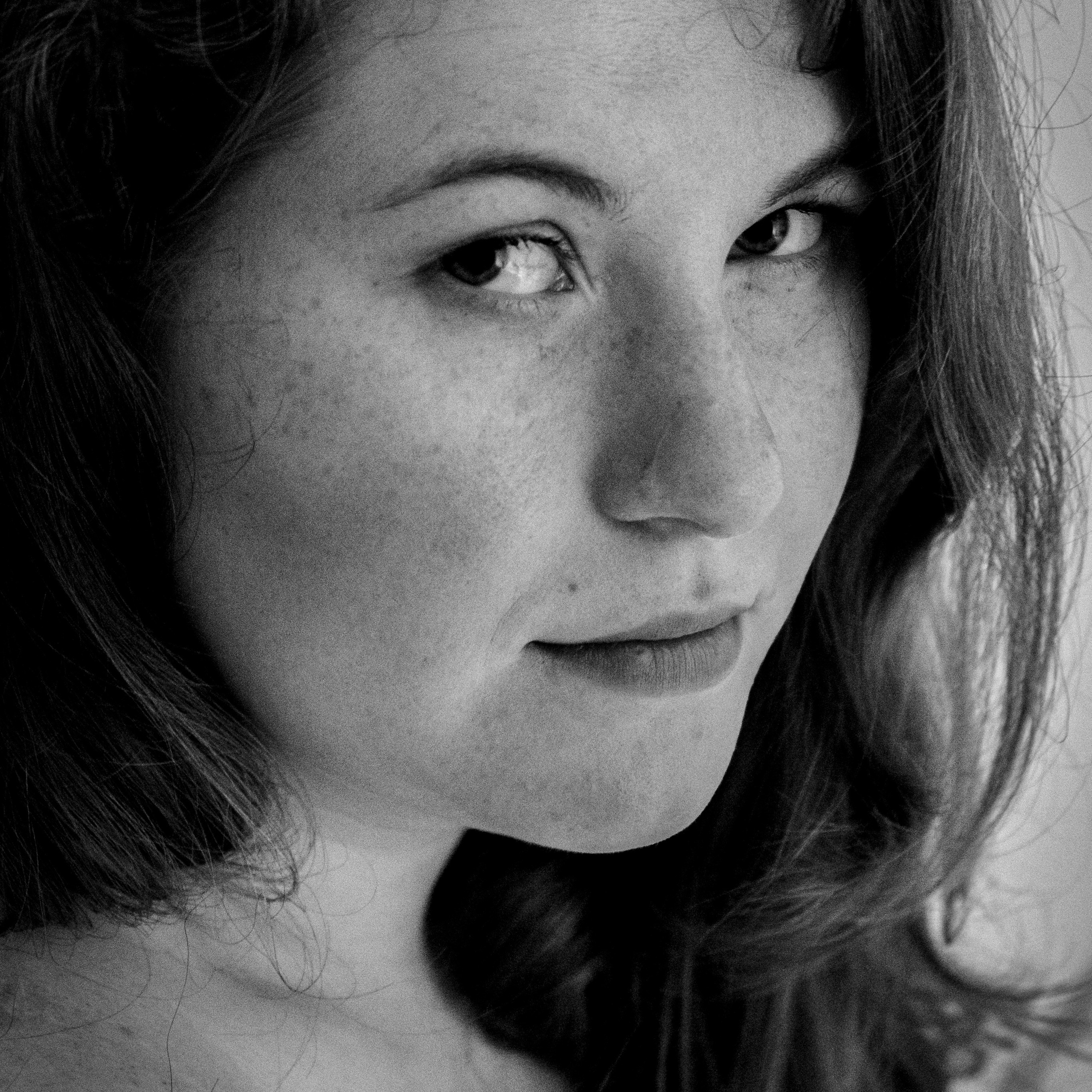 Контакты. Фотограф Старый Оскол Мавлыга Мария