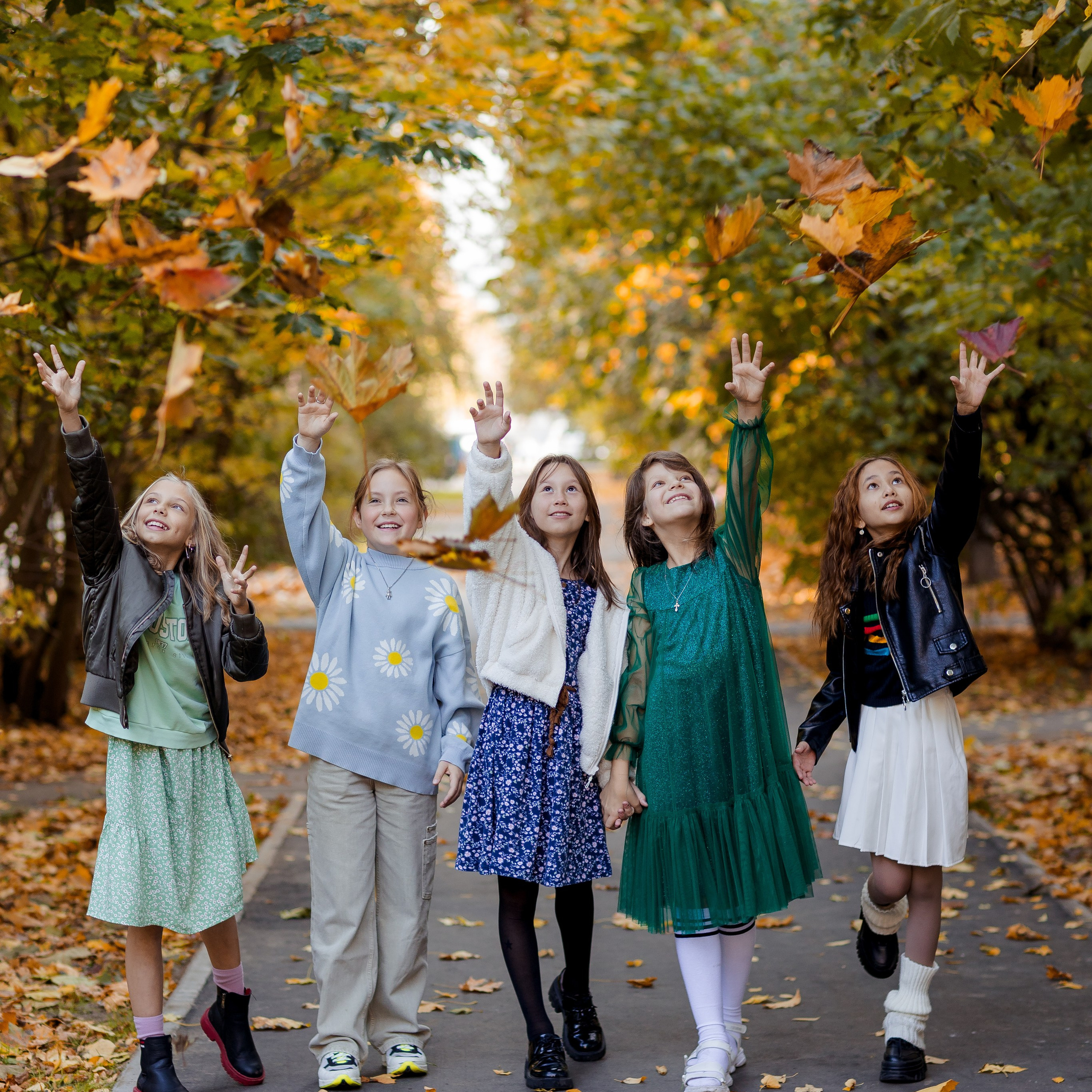 Фотографии в начальной для выпускных альбомов. Выпускные альбомы в Зеленограде и Москве