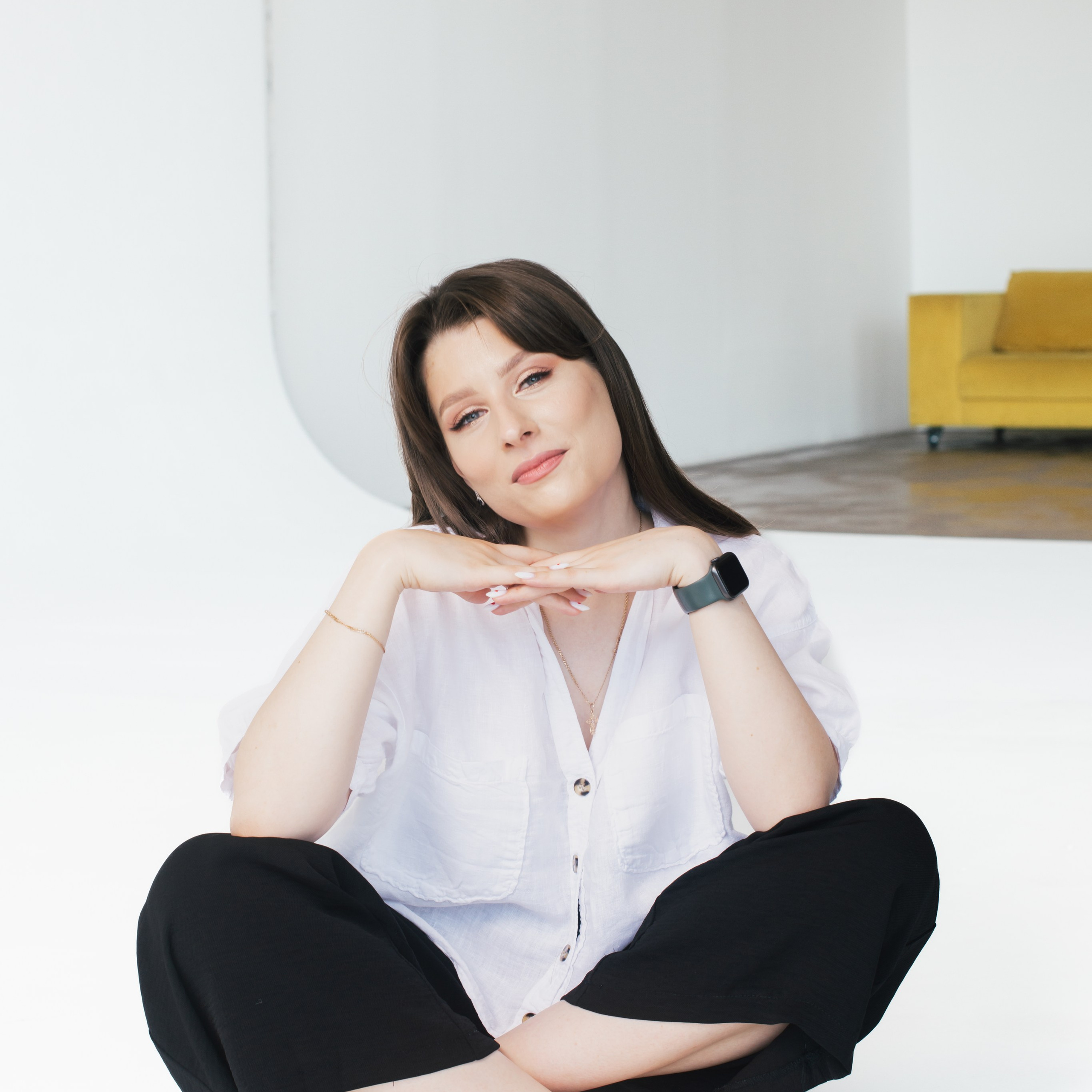 Портрет предметного/фуд-фотографа Дарьи Калинкиной в фотостудии Фотоника