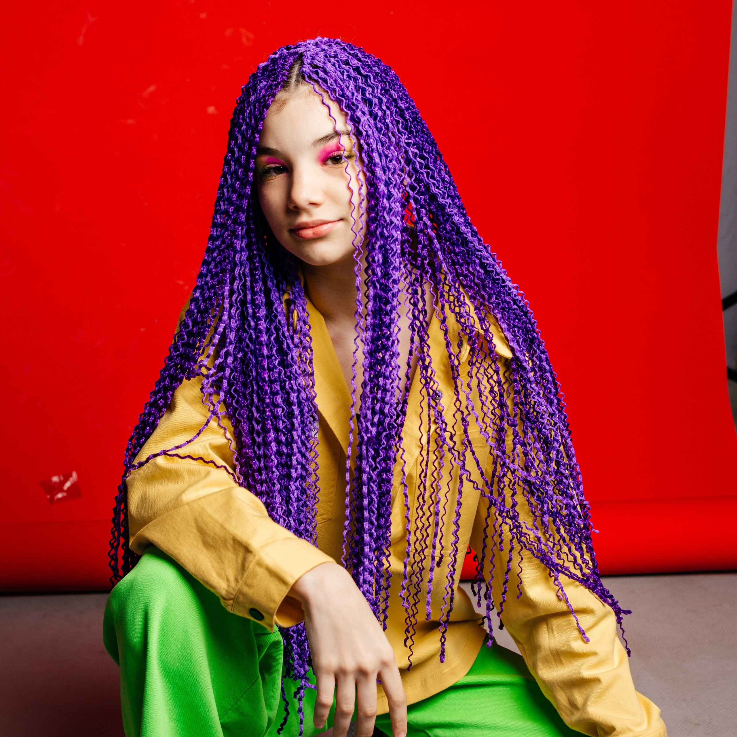 Плетение афрокос, дред, брейдов