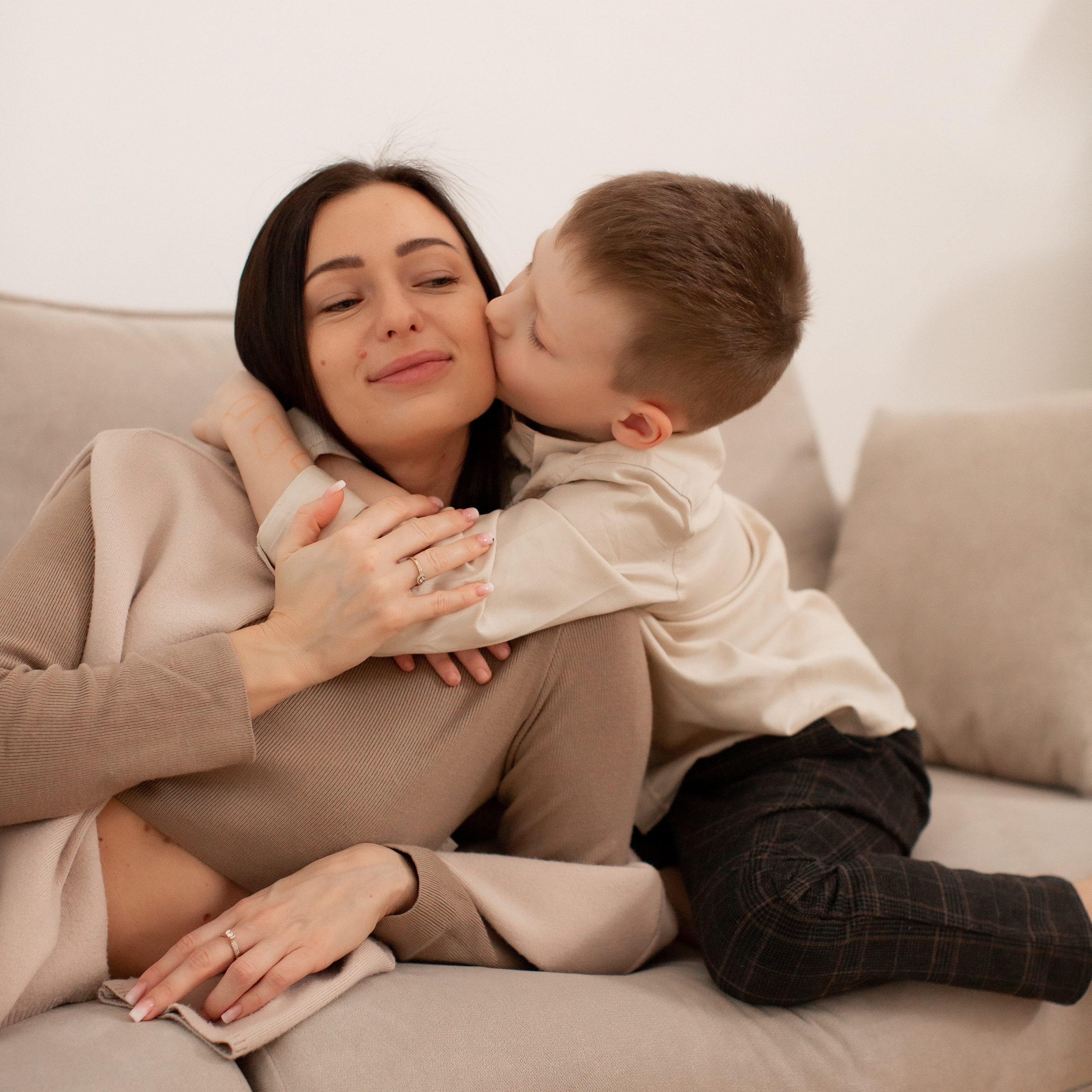 Портретная студийная съёмка для молодой актрисы и певицы