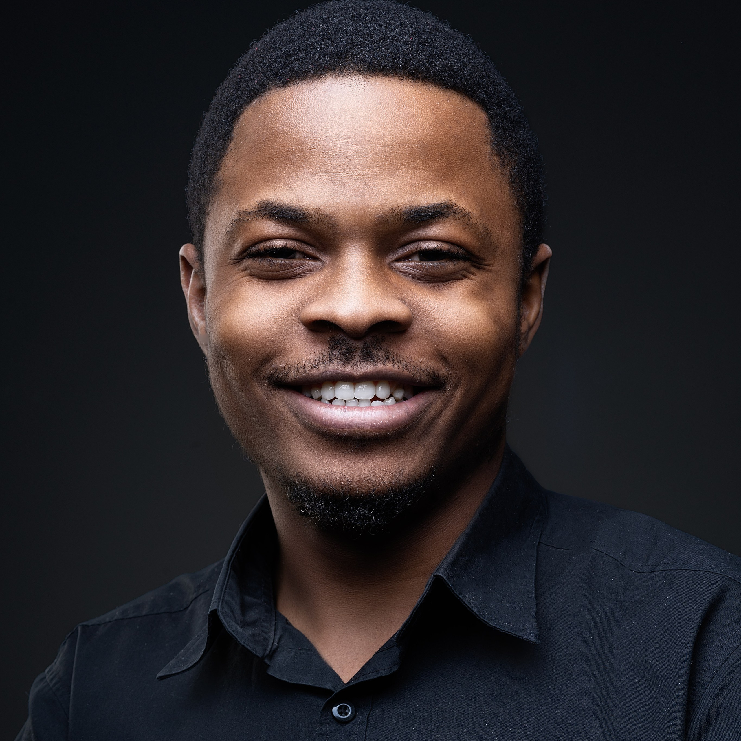 Контакты. Я занимаюсь событийной, свадебной, товарной, студийной… фотографией