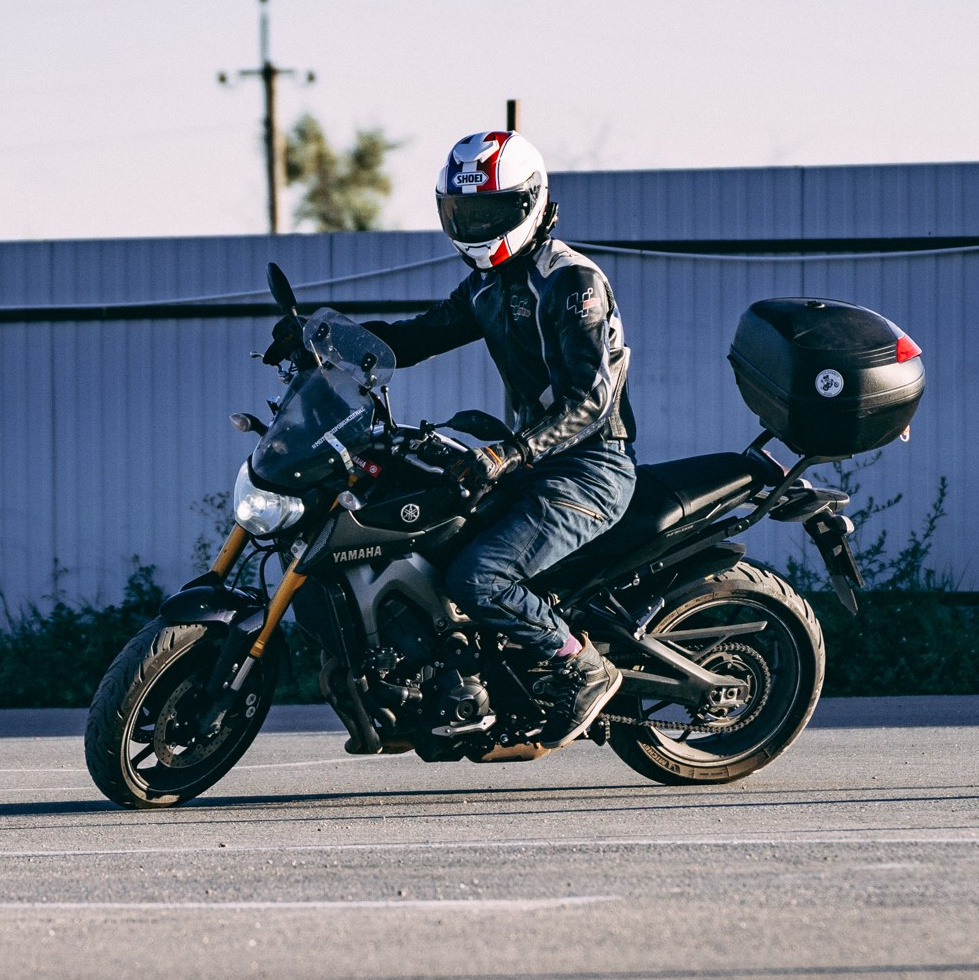 Рекомендуемые инструктора. Занятия по безопасному управлению мотоциклом Владимир Оллилайнен