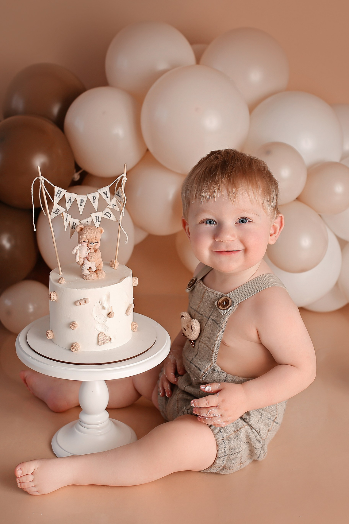 Первый тортик. Фотограф новорождённых и малышей до года в Оренбурге Елена Кульниязова