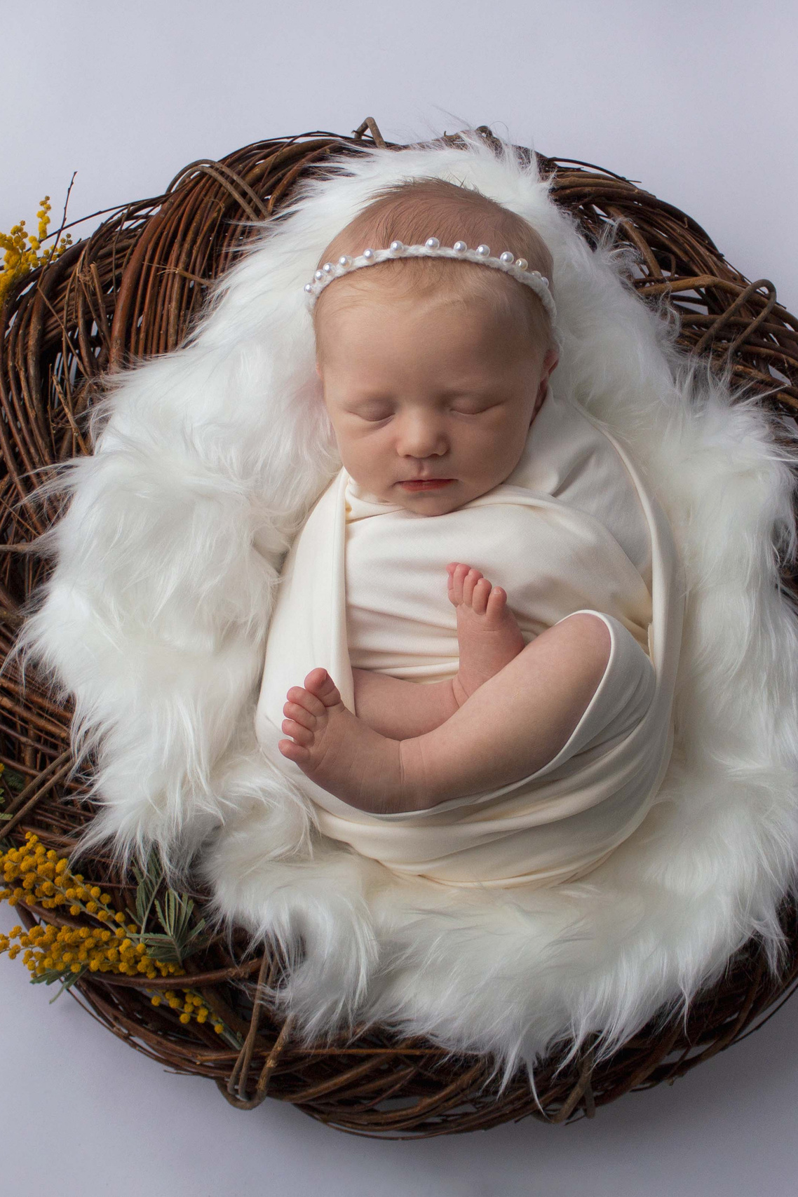 Фотосессия новорожденных "Я родился" в Нижнем Новгороде. Безопасно, конфидециально.