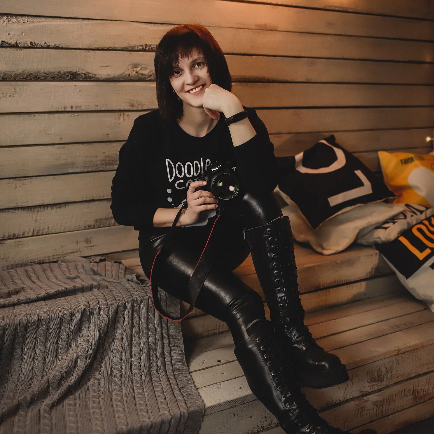 Контакты. Выпускные альбомы в школах и садах в г. Конаково