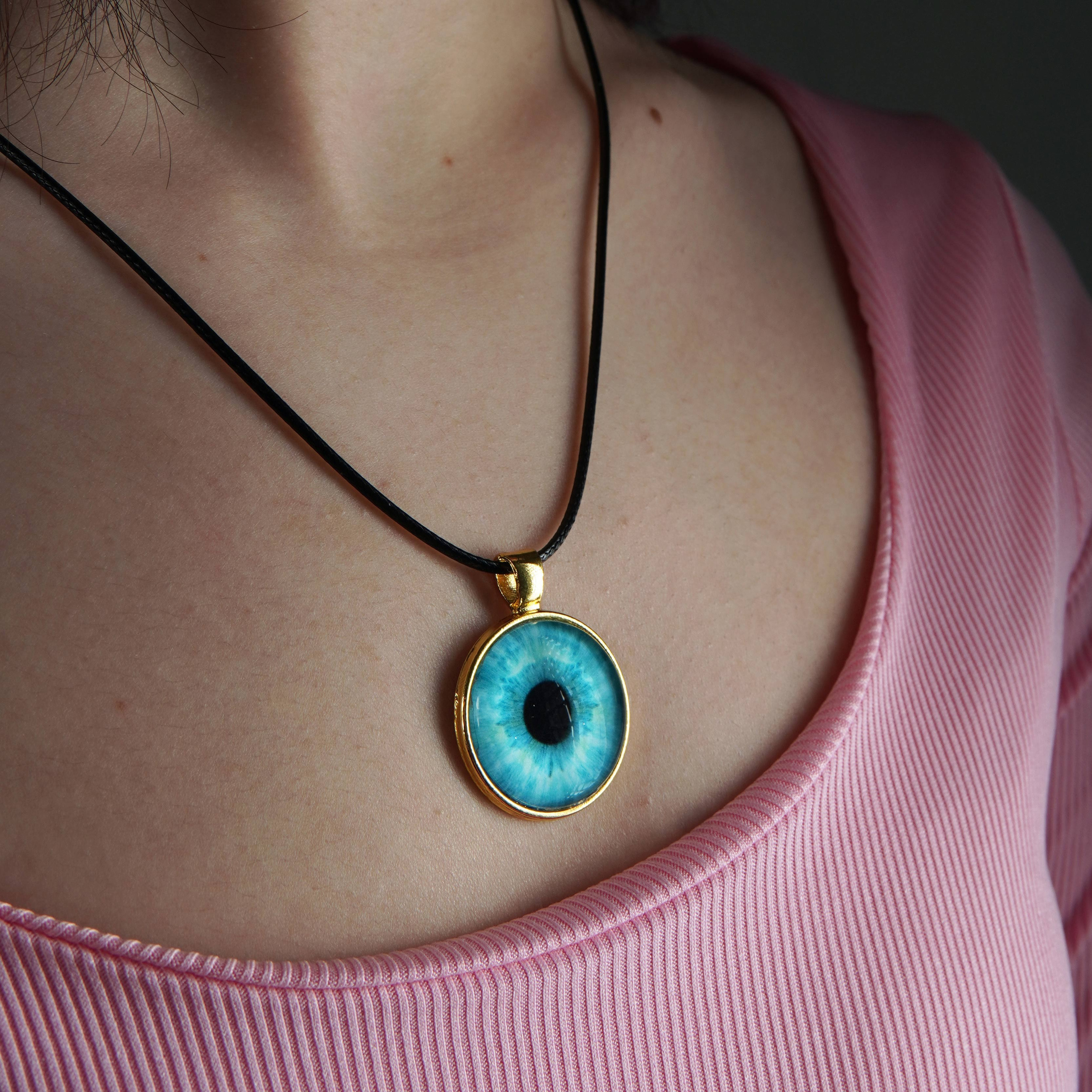 Фото радужки глаза. Фото радужки глаза LOOK IN