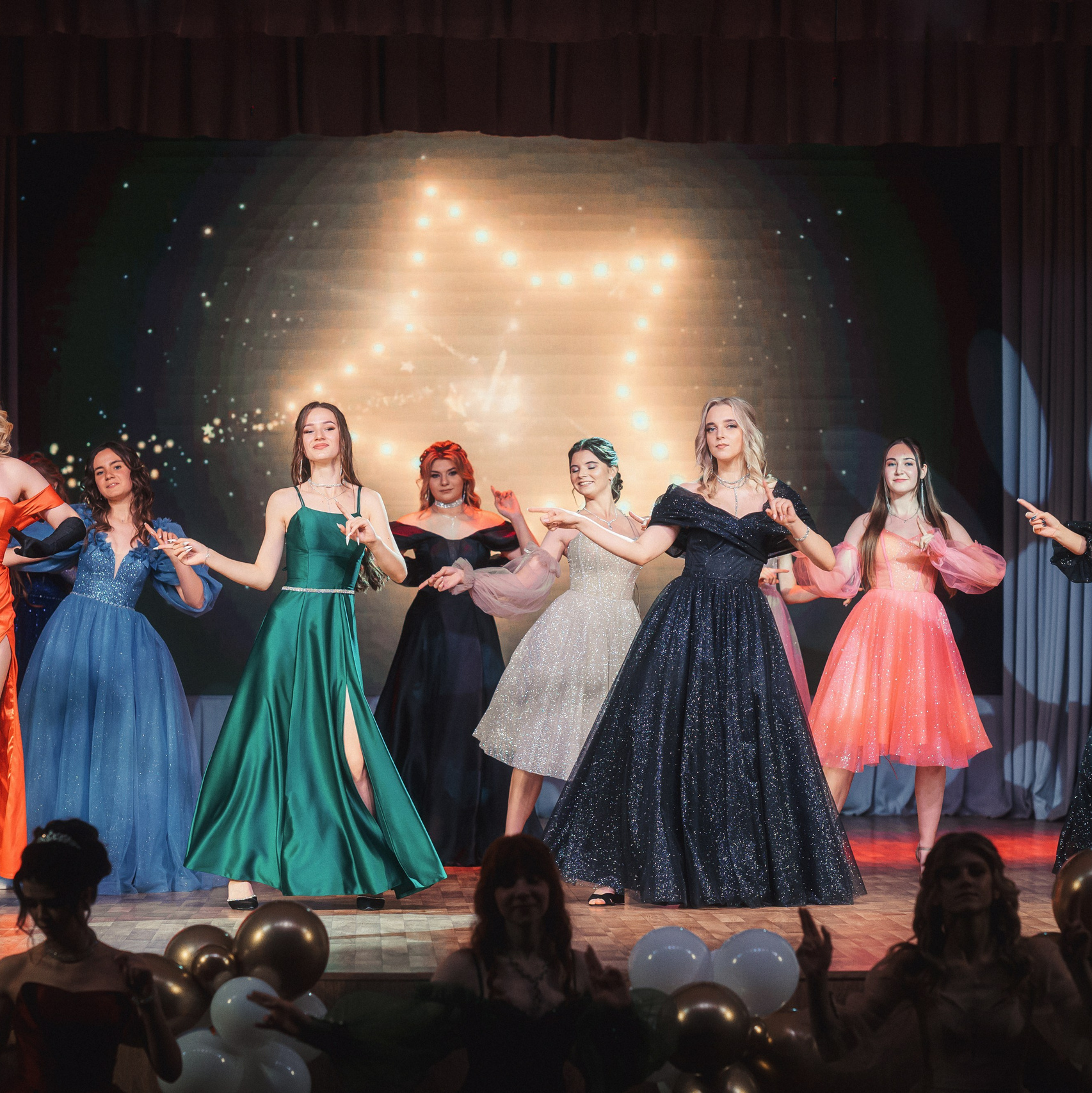 Фотограф на выпускной Роман Янко.