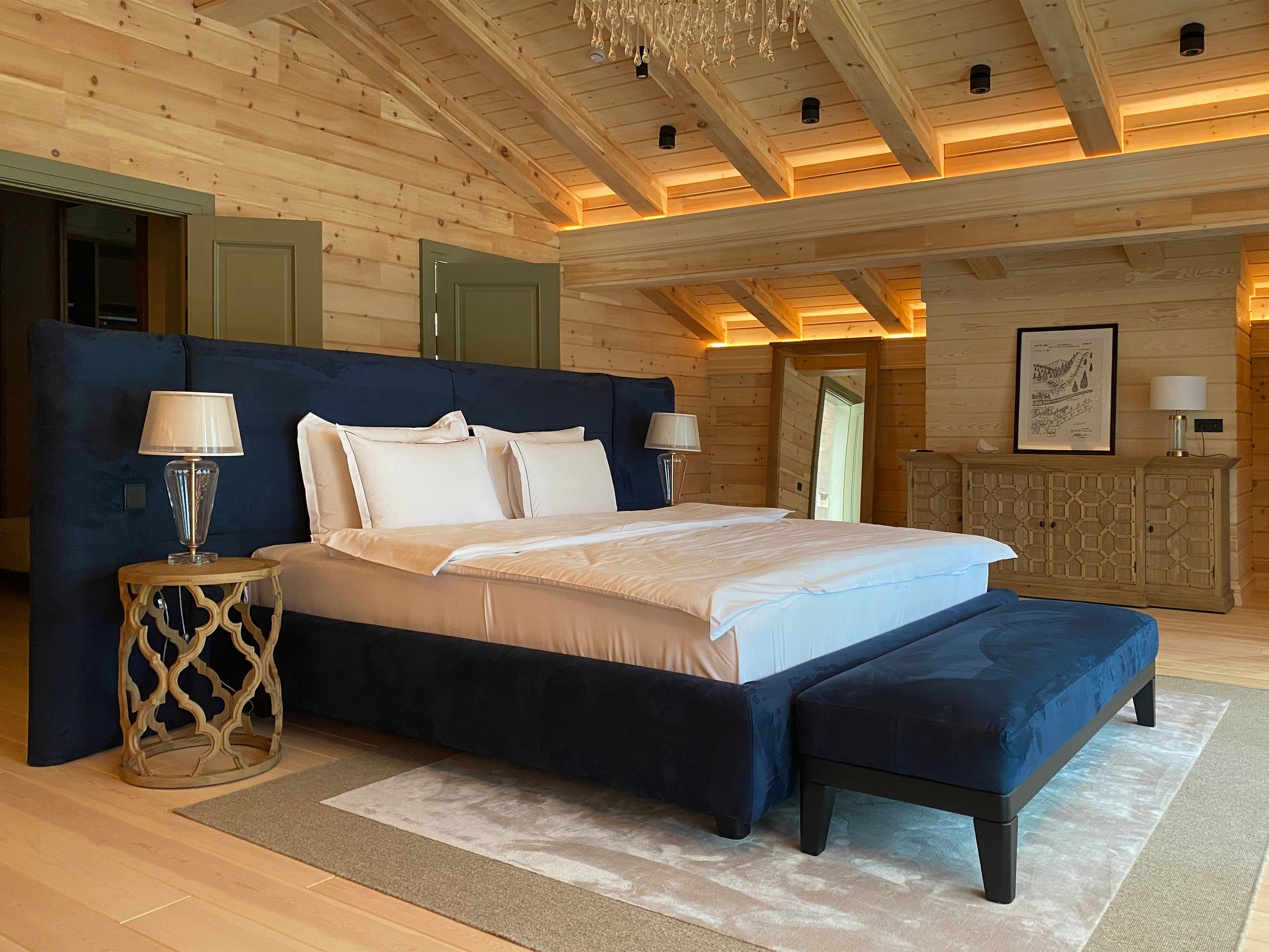 GRAND CHALET RIVER / коттедж на территории отеля Grand Chalet Altay, 405 м². Rezells Architects — студия дизайна жилых и коммерческих интерьеров