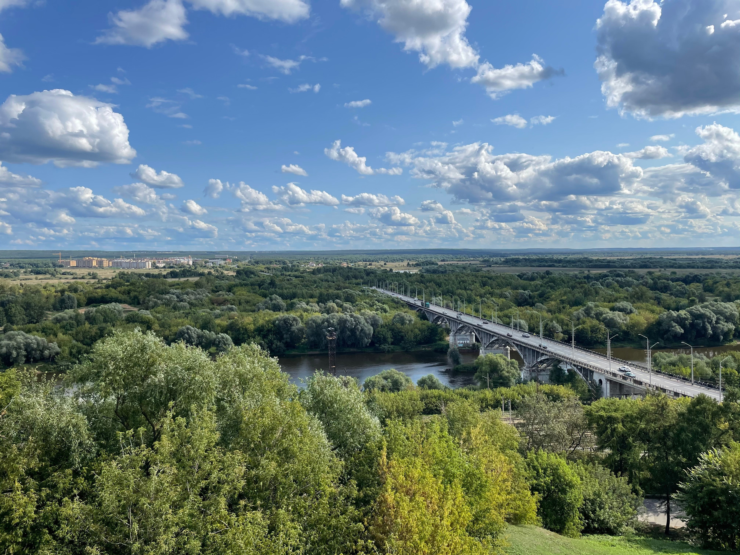 Прогулка по г. Владимир: зеленый Патриарший сад, холмы и церкви. Проект «Фотокладовка»: блог уличной фотографии в формате street photo