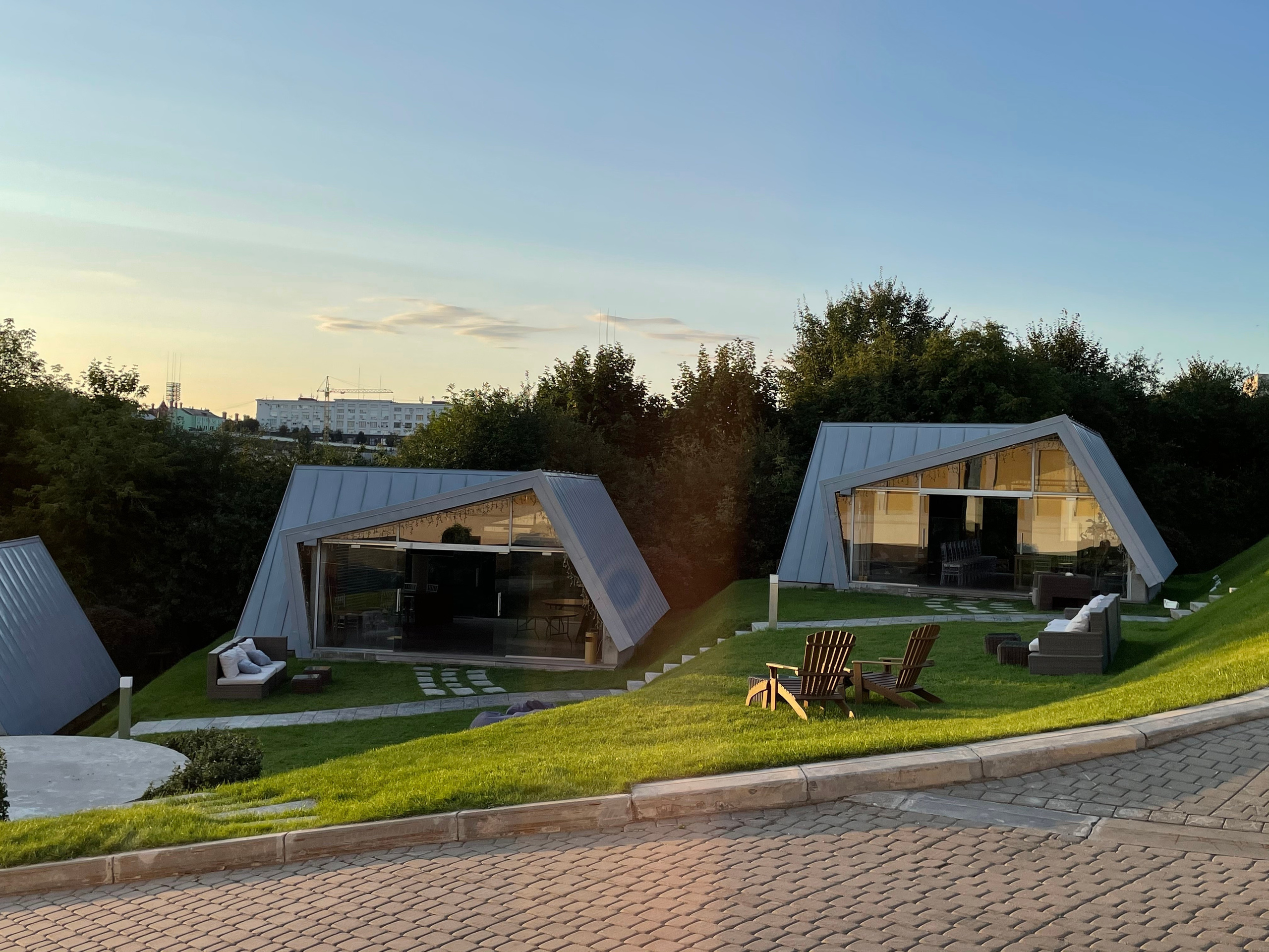 Прогулка по г. Владимир: зеленый Патриарший сад, холмы и церкви. Проект «Фотокладовка»: блог уличной фотографии в формате street photo