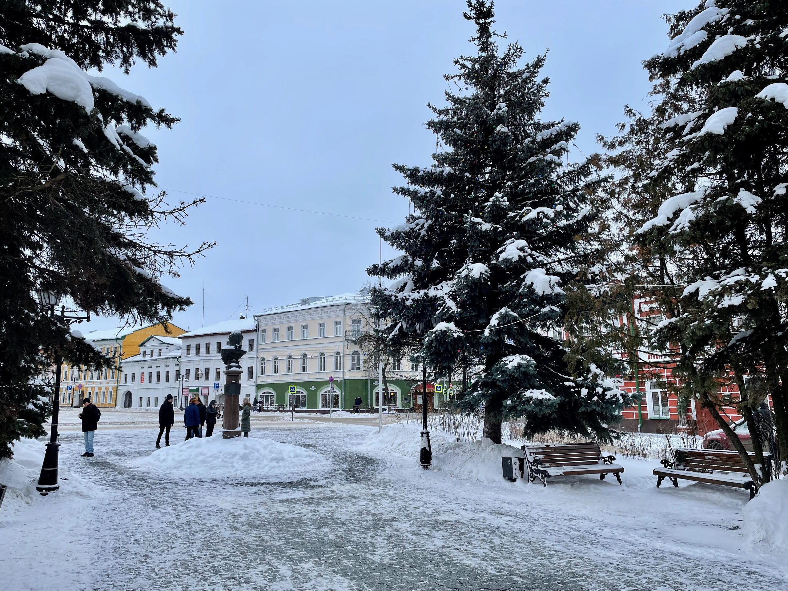 Рыбинск – город, в котором история оживает. Проект «Фотокладовка»: блог уличной фотографии в формате street photo