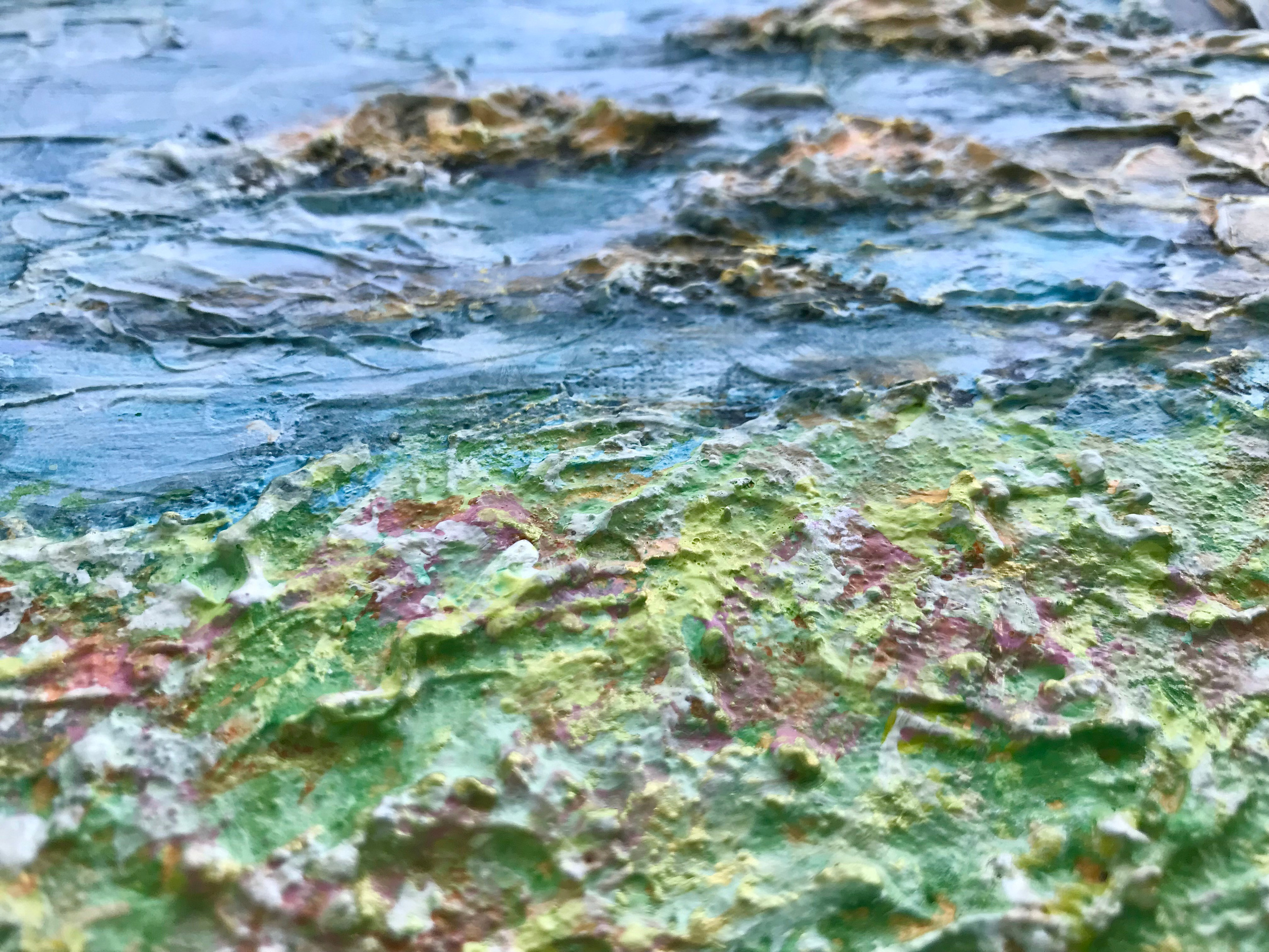 красивая фактура воды и берега