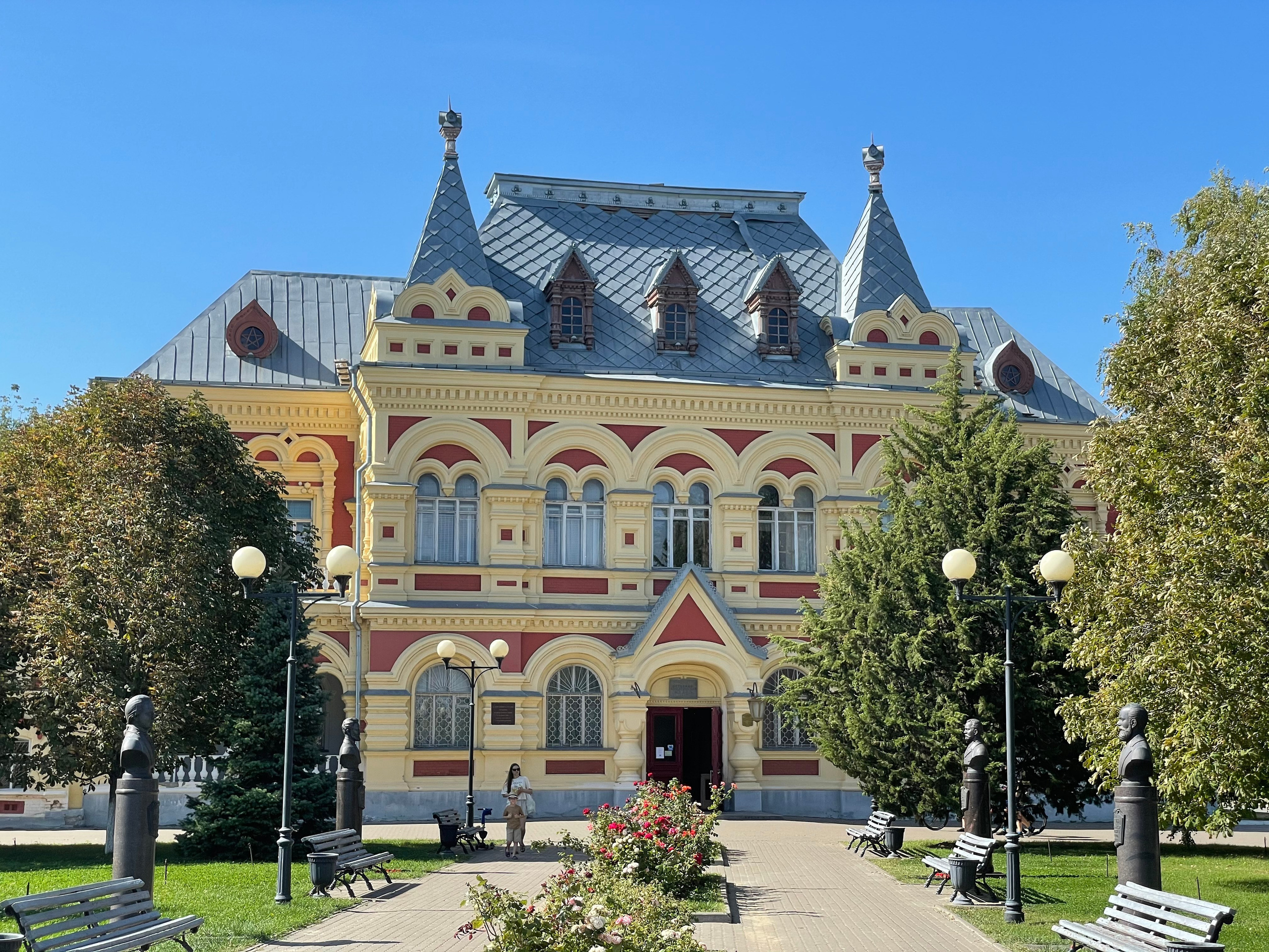 ЛОКАЦИИ. ВИЗУАЛЬНЫЕ И ЗВУКОВЫЕ РЕШЕНИЯ ДЛЯ БИЗНЕСА И СЪЁМОК ТЕЛЕТЕЛА