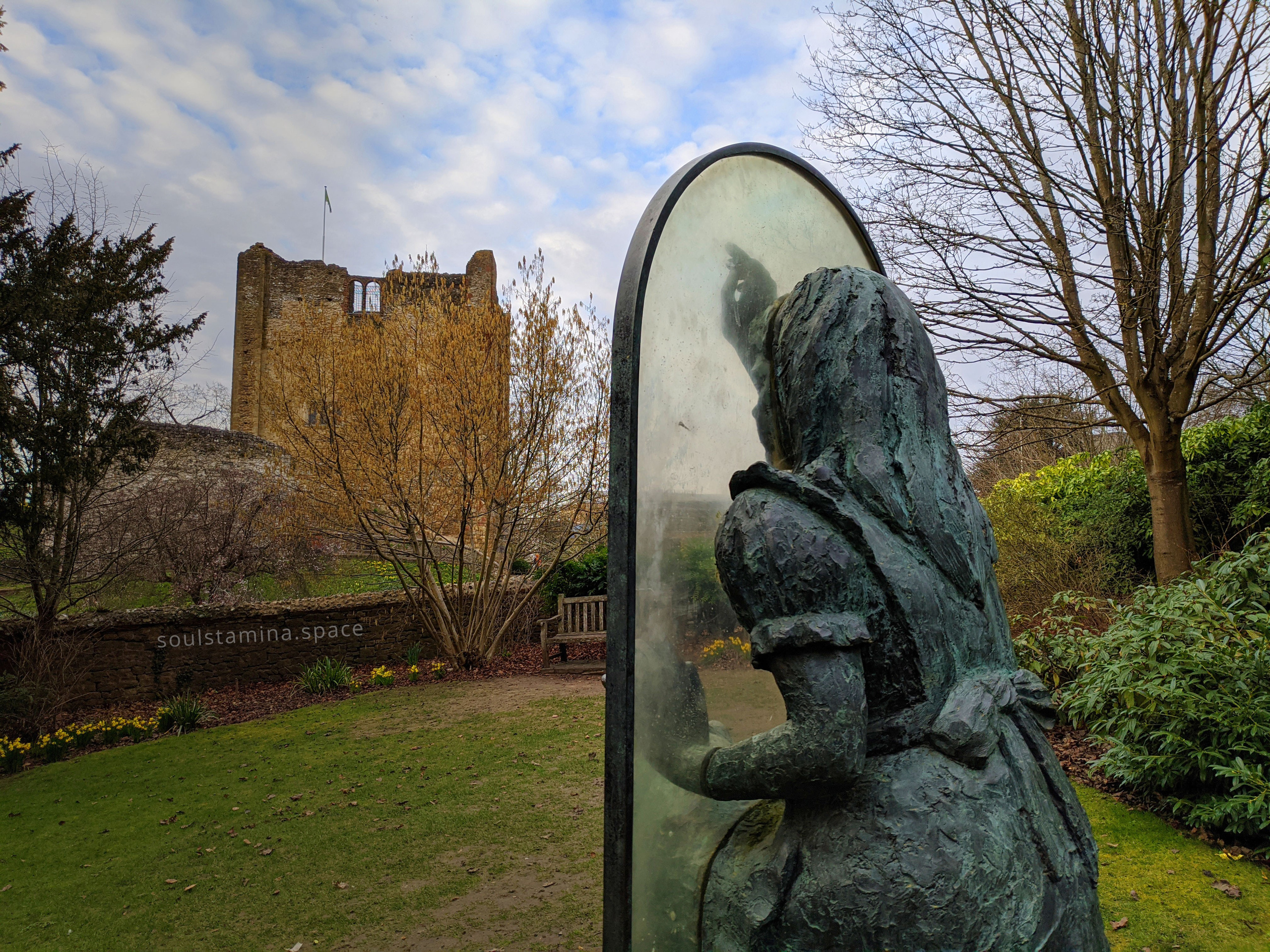 АЛИСА В СТРАНЕ ЧУДЕС. Soulstamina ~ graphic designer & visual artist from St.Petersburg