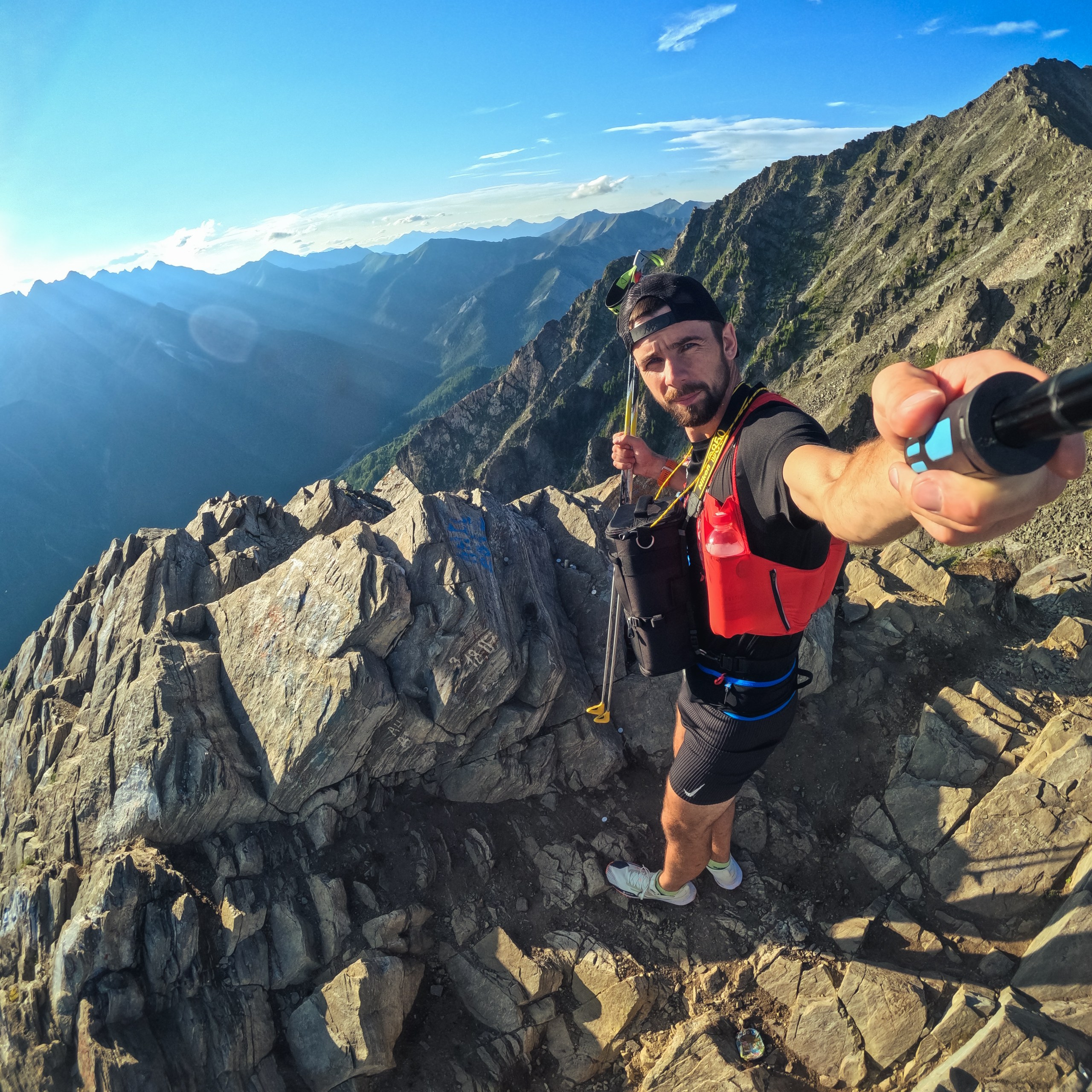 Контакты. Репортажный фотограф Владимир Беляй