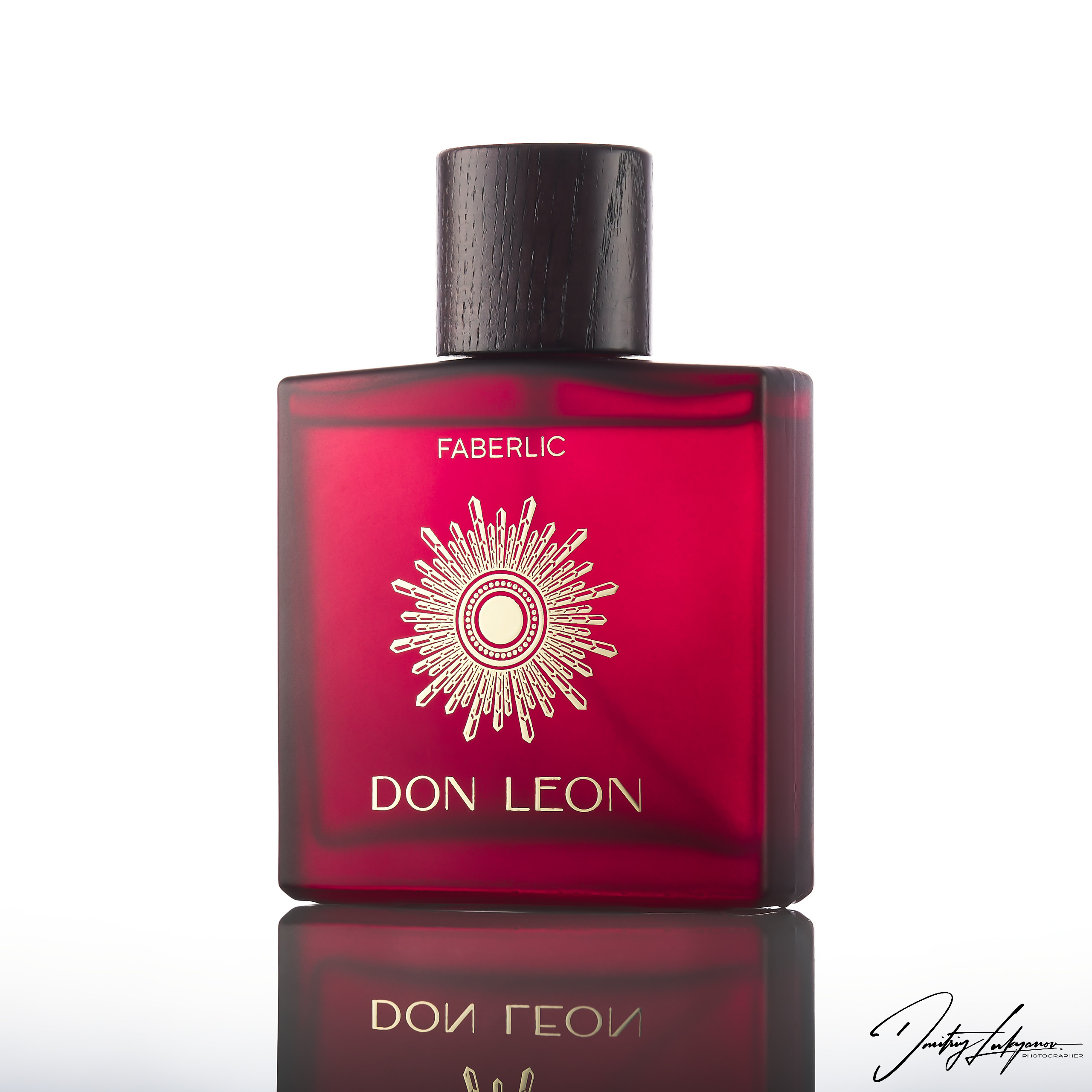 Предметная фотосъемка с импульсным светом на белом фоне. Фотограф Дмитрий Лукьянов. Предметная и рекламная фотосъёмка товаров в Алматы