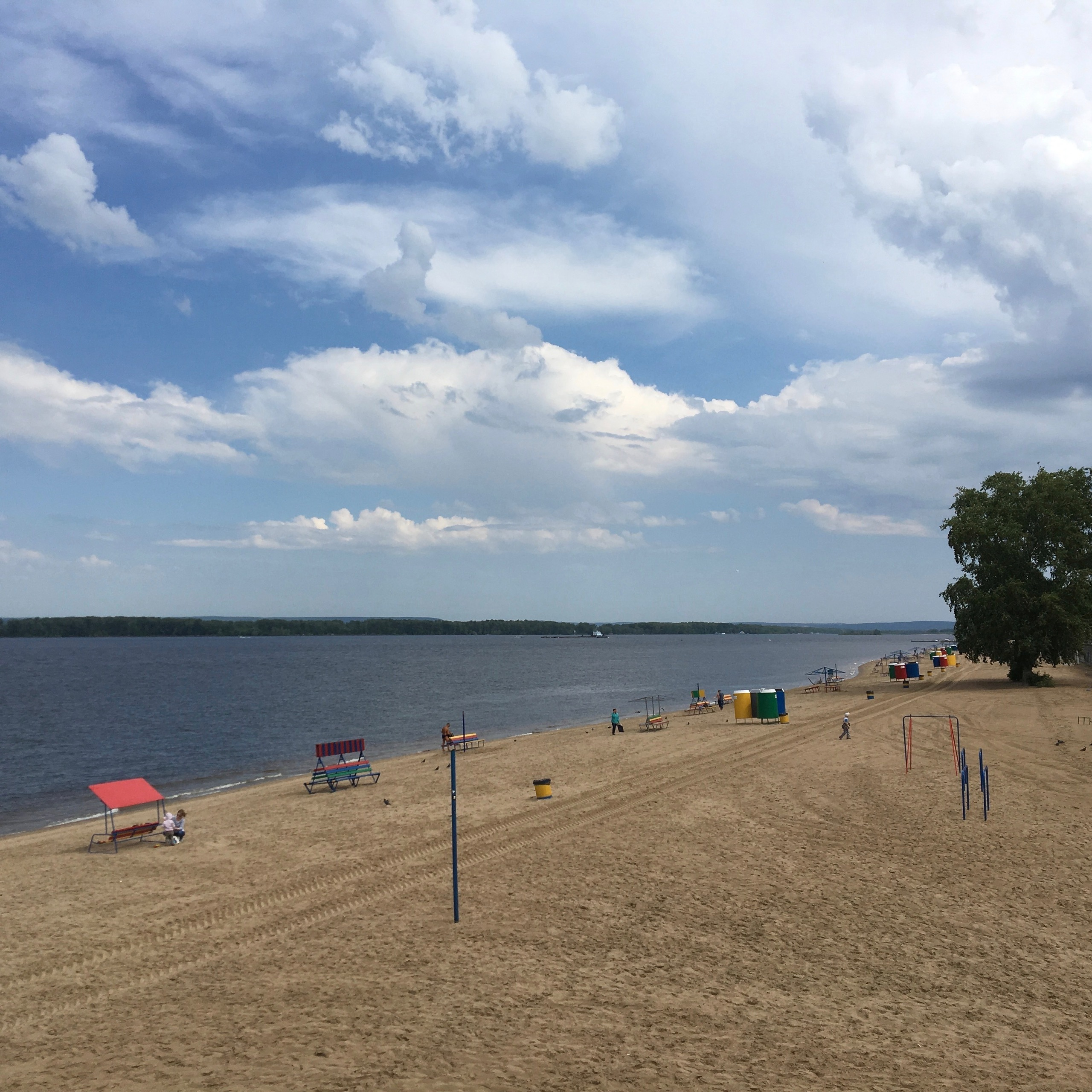 Romantic Samara. Художник Даля Бучионите