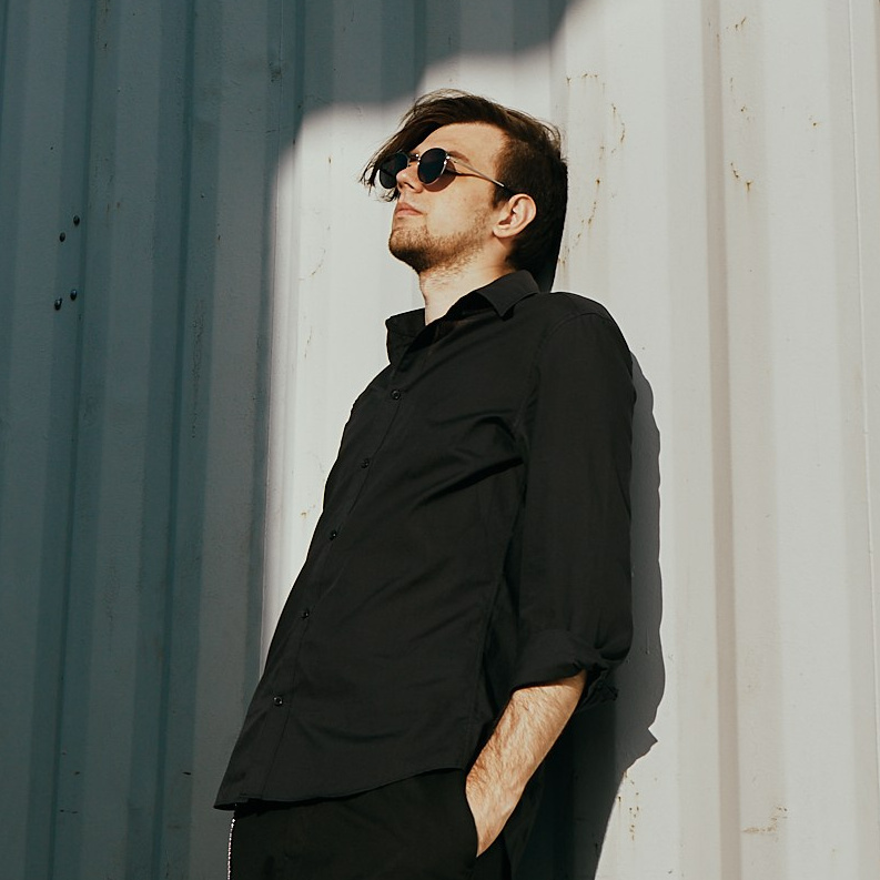 Михаил Фартушный — контакты