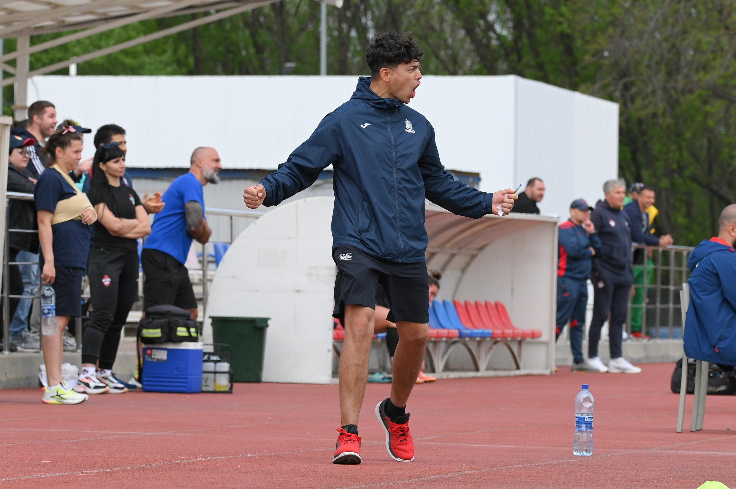 Ислам Гарифуллин как всегда эмоционален во время игры своей команды