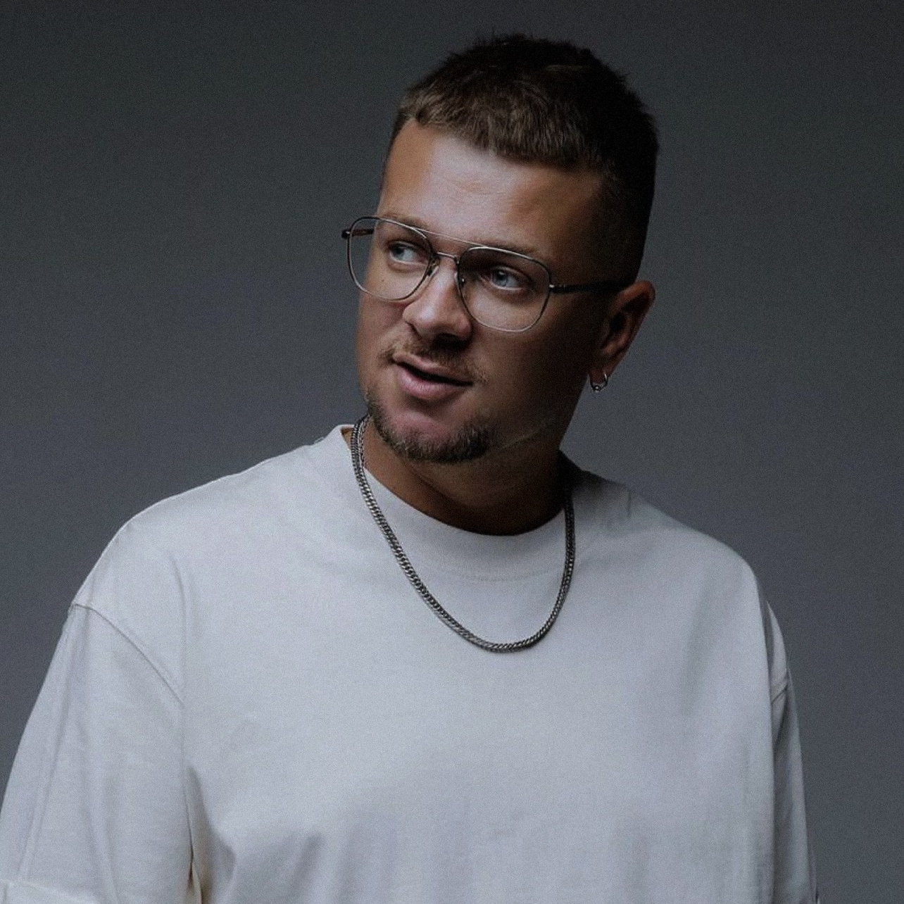 CONTACT. Tuman Film | Видеосъемка в Сочи и Дубае | Андрей Калитухо