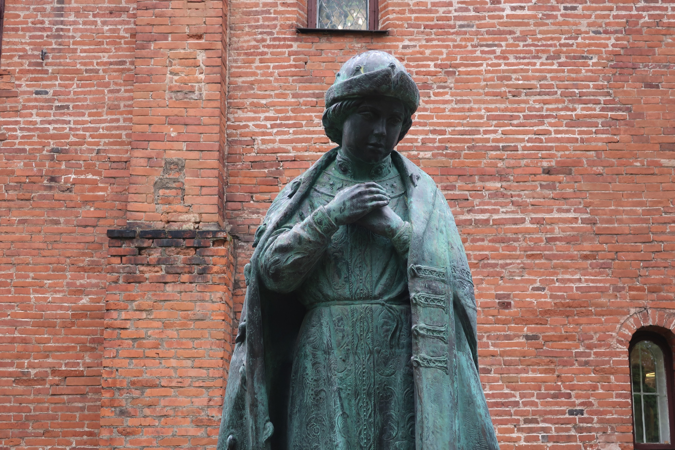 Фотопрогулка по летнему Угличу: что посмотреть, краткая история города. Проект «Фотокладовка»: блог уличной фотографии в формате street photo