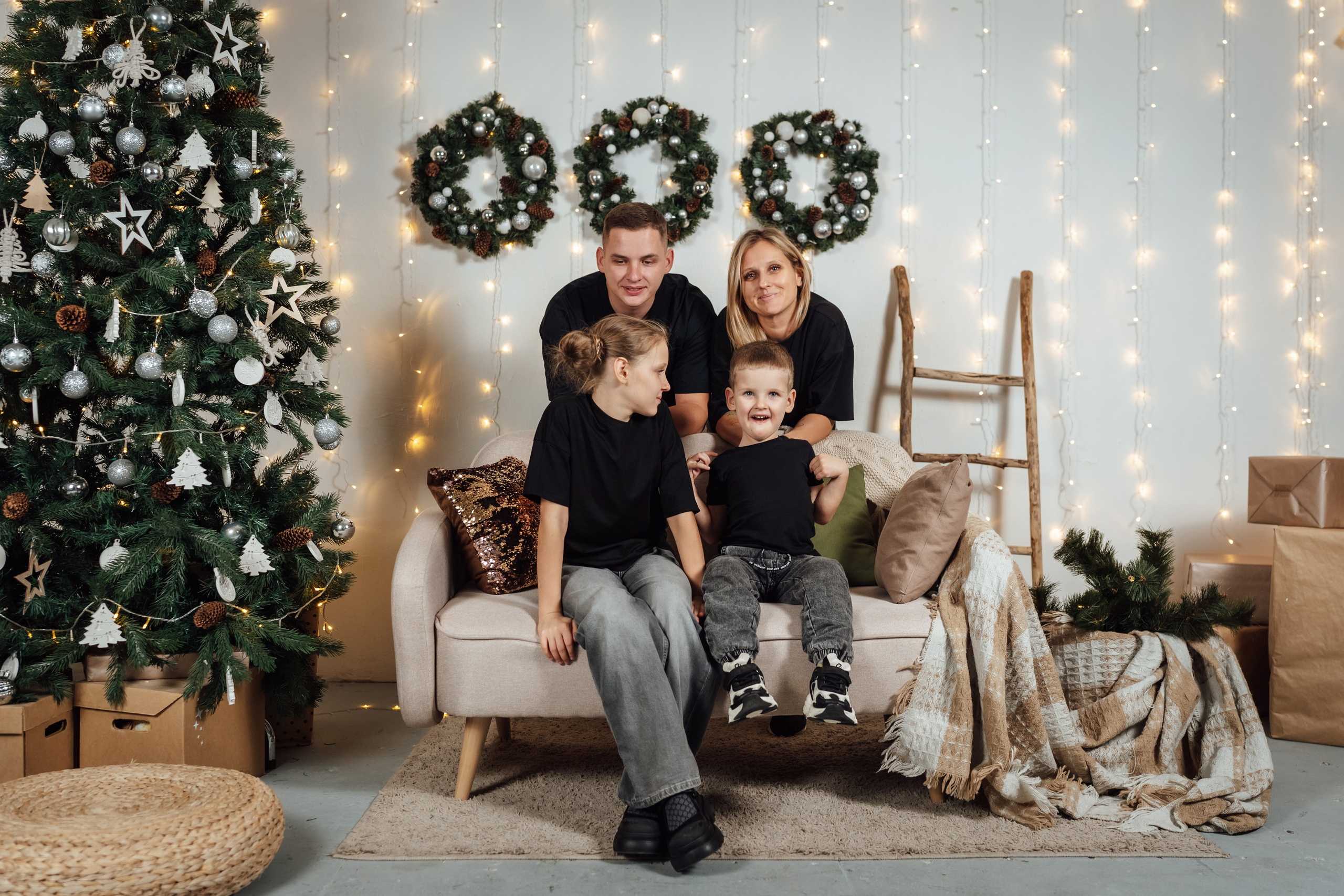 Новогодняя фотосессия в Саратове фотограф Юлия Андриянова фотостудия побелка зал лук