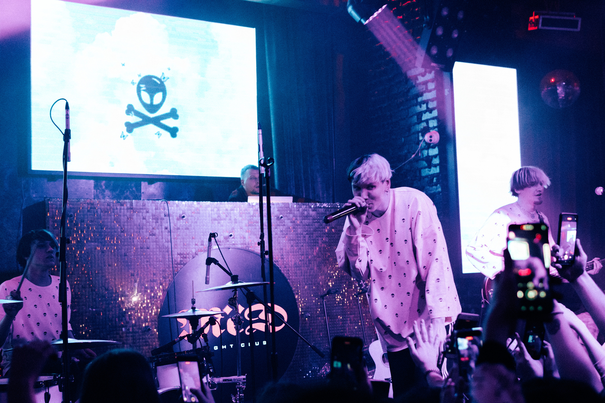 Репортажная съемка концерта группы КОСМОНАВТОВ НЕТ в г. Ростов-на-Дону. Фотограф в Ростове-на-Дону Игорь Апасеев