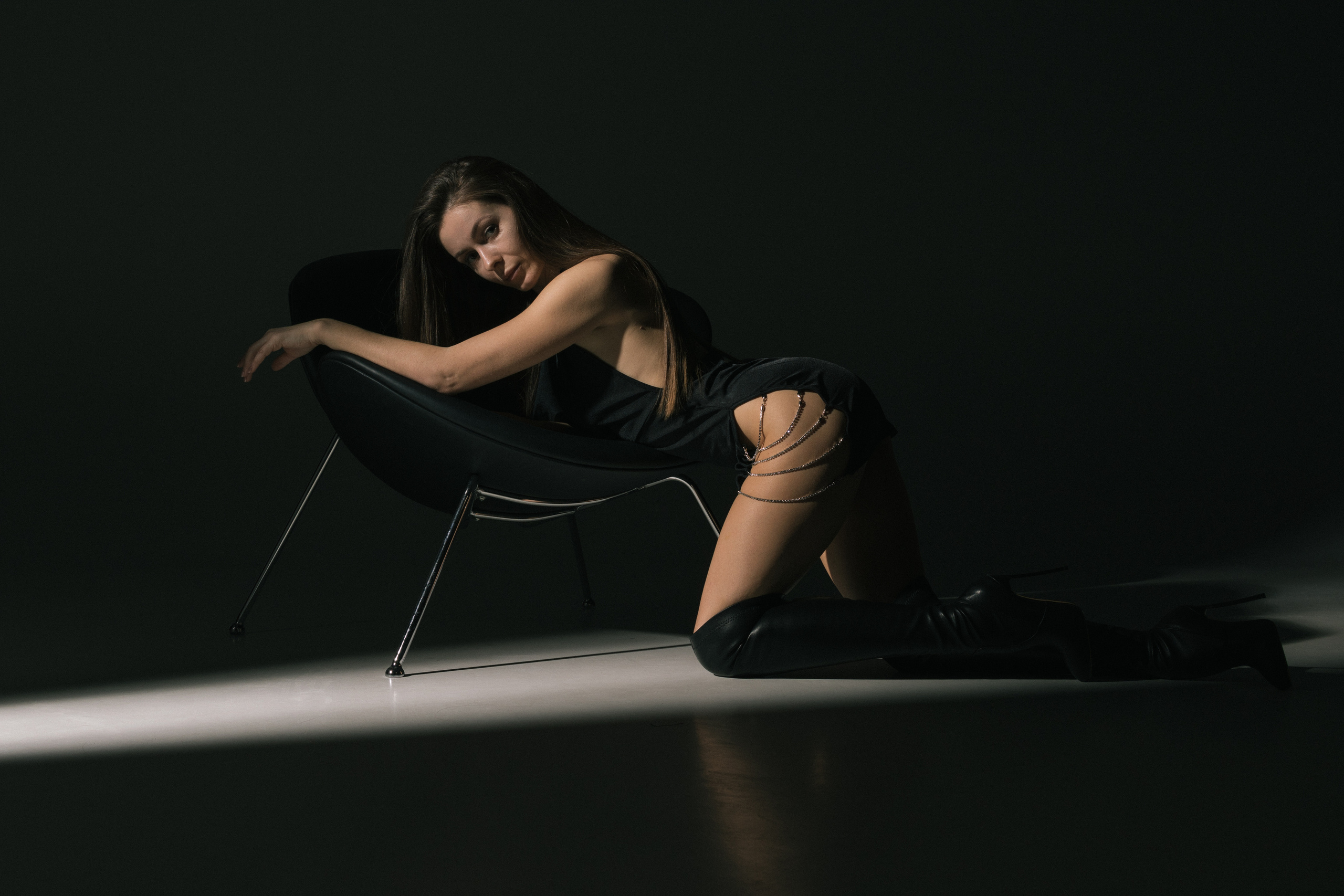 Фотосессия девушки в стильном образе. Фотограф в Ростове-на-Дону Игорь Апасеев