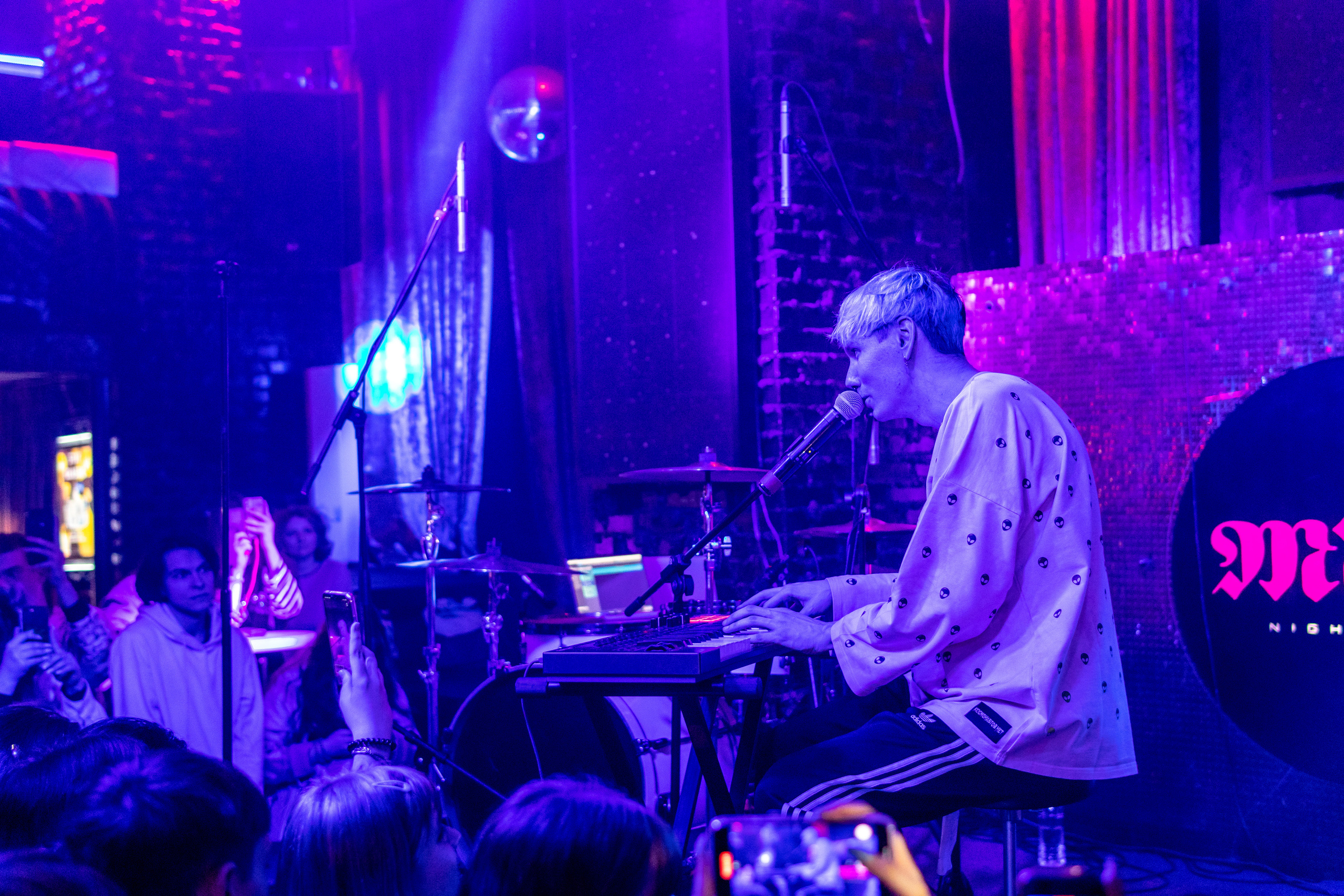 Репортажная съемка концерта группы КОСМОНАВТОВ НЕТ в г. Ростов-на-Дону. Фотограф в Ростове-на-Дону Игорь Апасеев