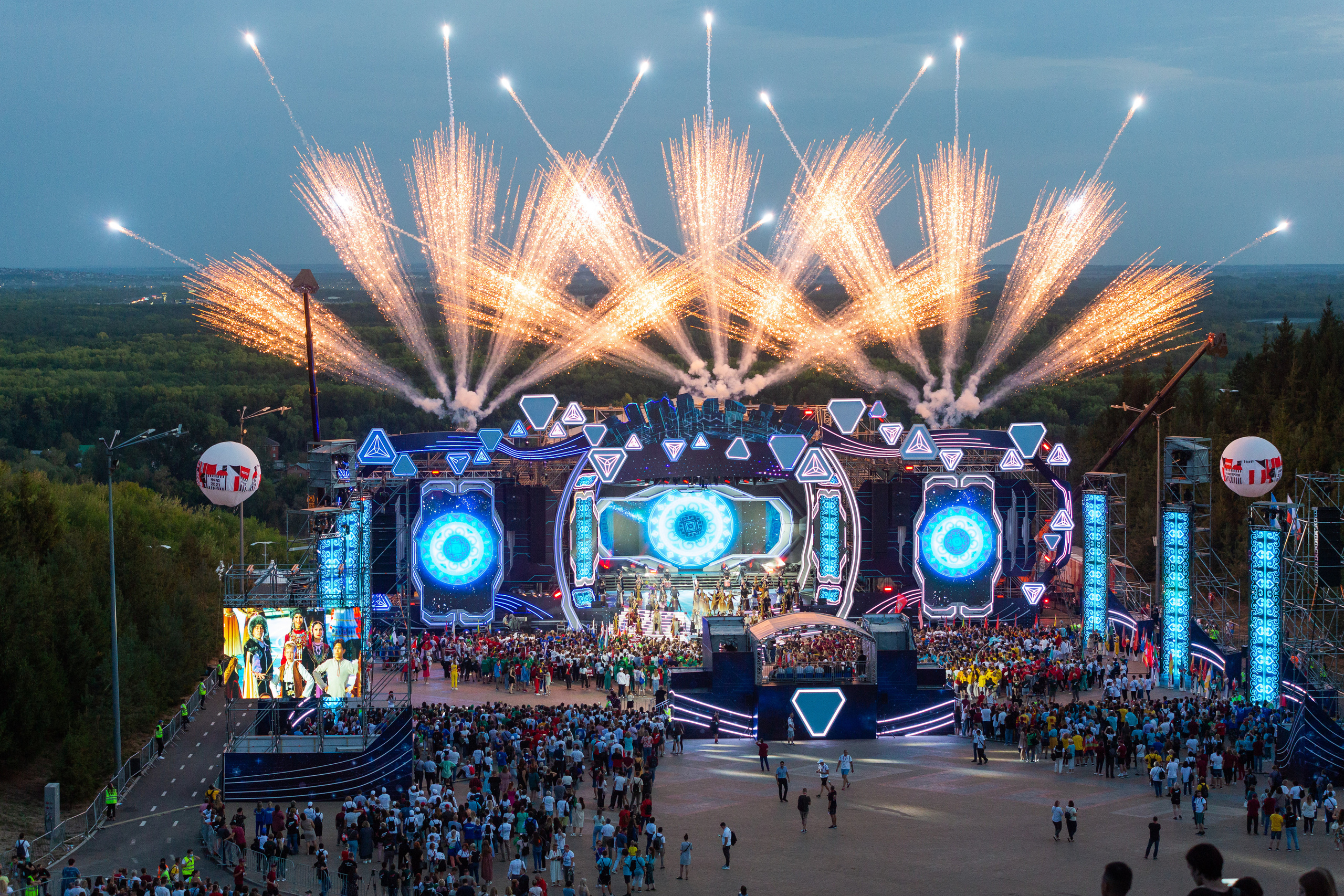 Professional event photographer Ruslan Davletberdin