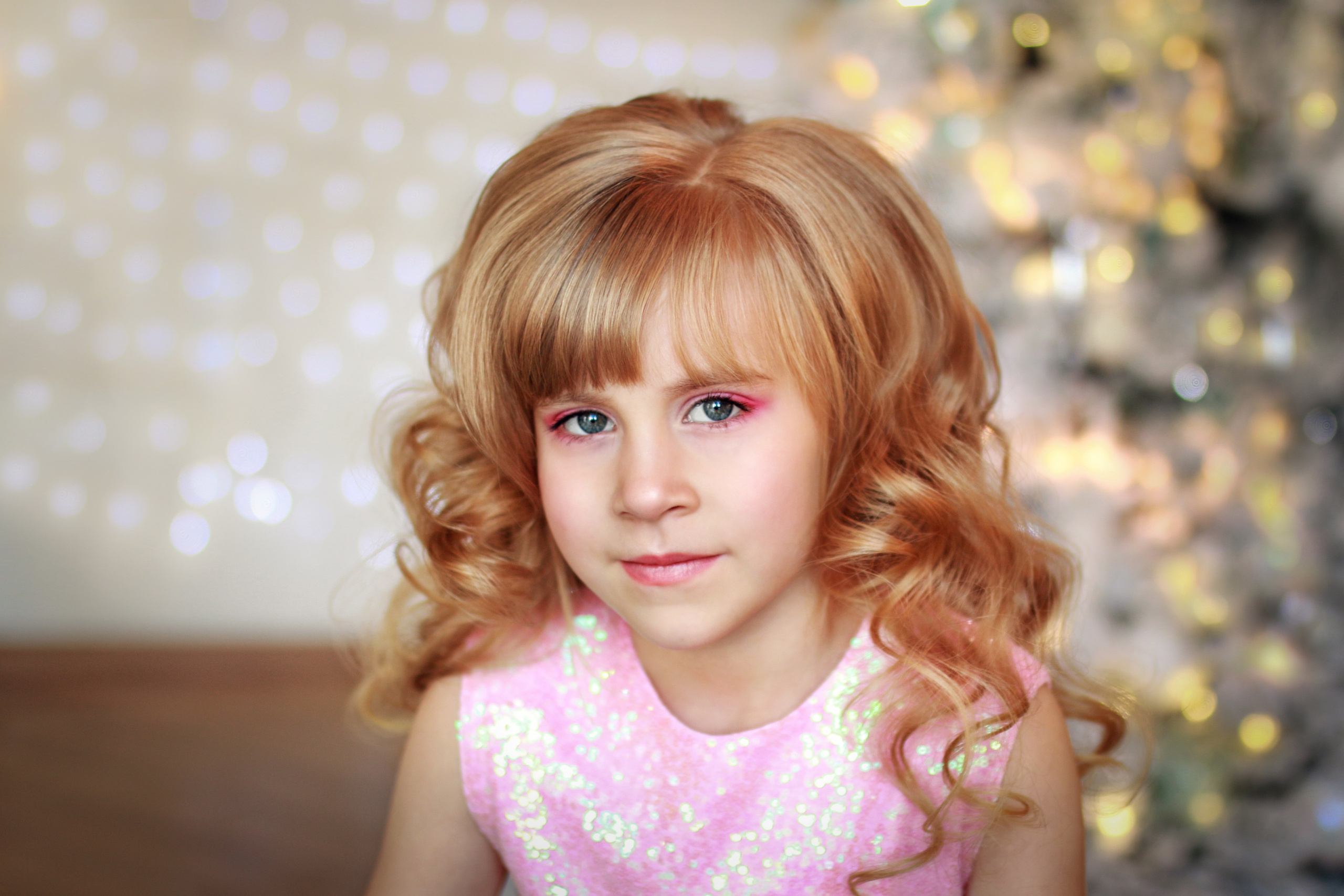 Новогодние фотосессии 2026. Елена Данилова фотограф беременности в Кемерово