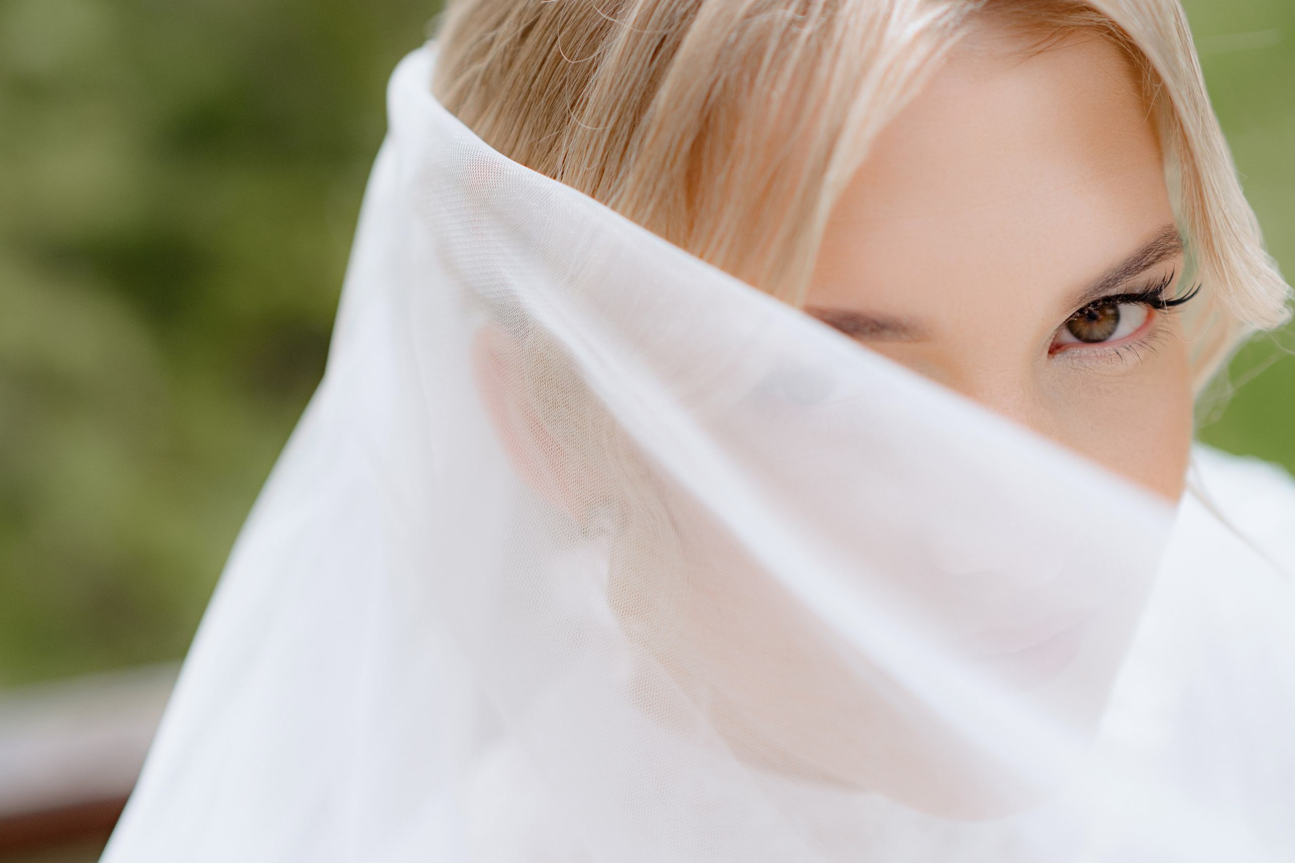 Свадебный фотограф в Балаково — Андрей Яхнин: стильные и эмоциональные фотосессии