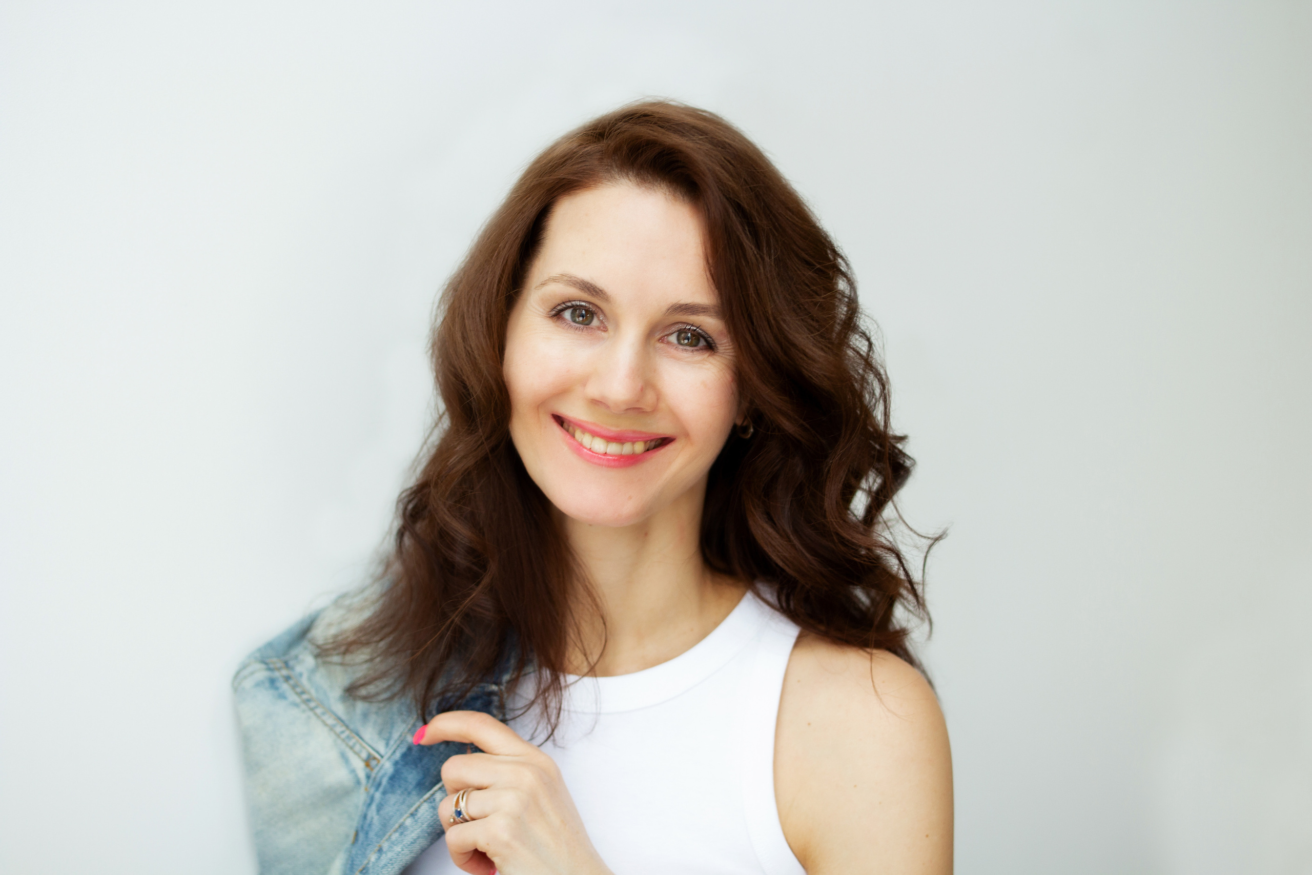 Контакты. Фотограф новорожденных в г. Миасс Анна Плотникова