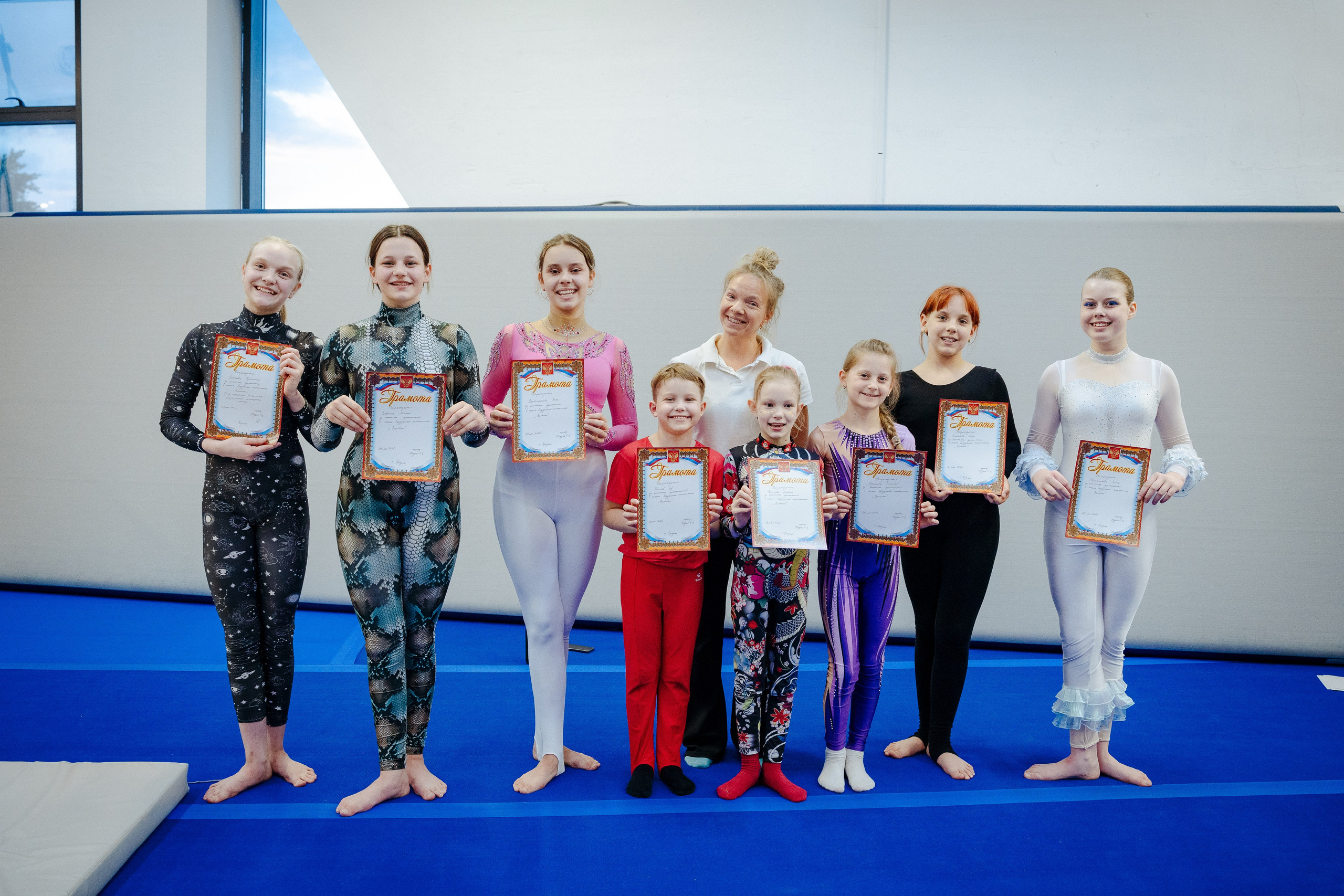 Открытый урок по воздушной гимнастике. Портретный и семейный фотограф в Москве/Видное