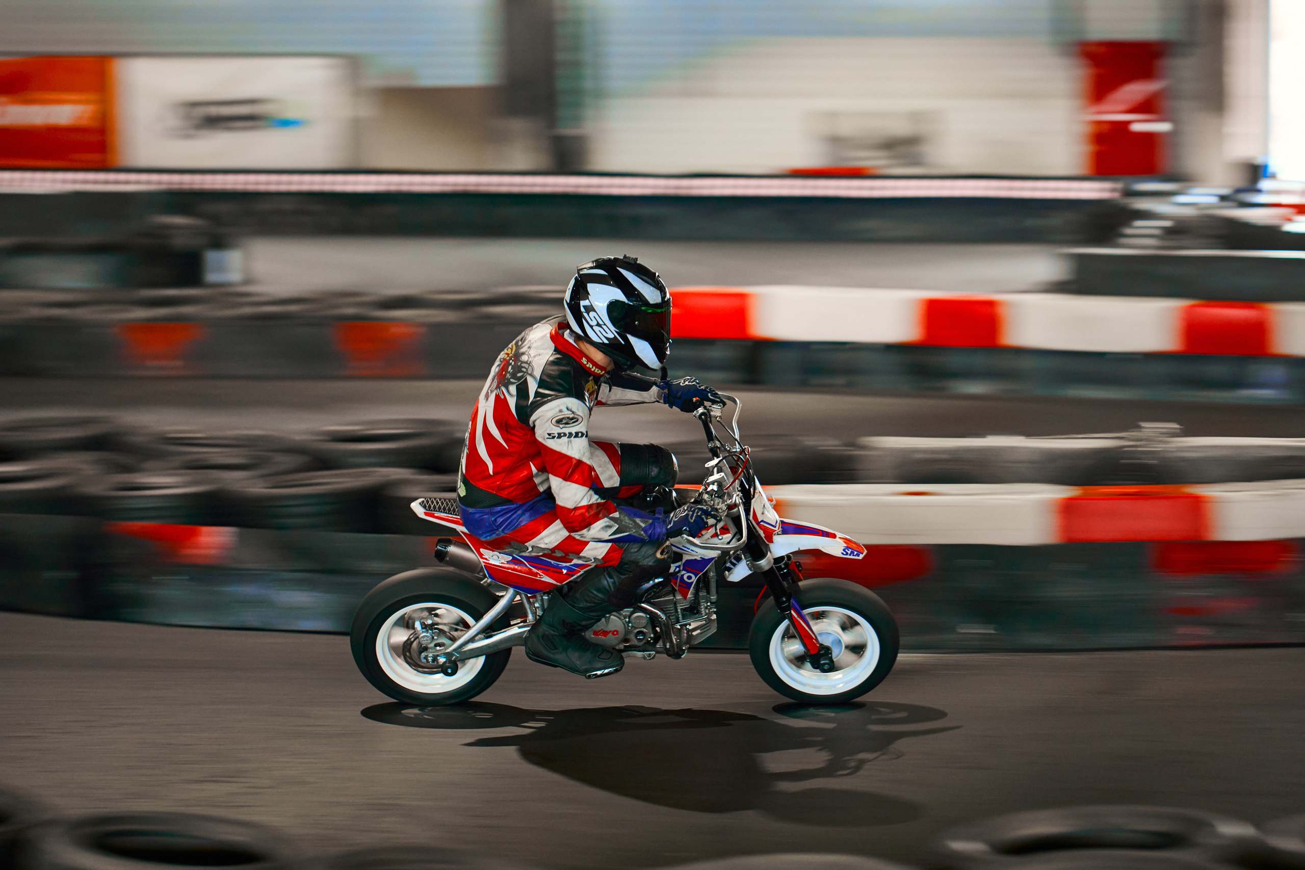 Илья Новиков — Фотограф в Москве, Екатеринбурге и Калининграде: Свадьбы, Реклама, Корпоративы, Репортажи, Индивидуальные и Бизнес-портреты. Видеограф, фотограф Илья Новиков Москва, Екатеринбург, Калининград