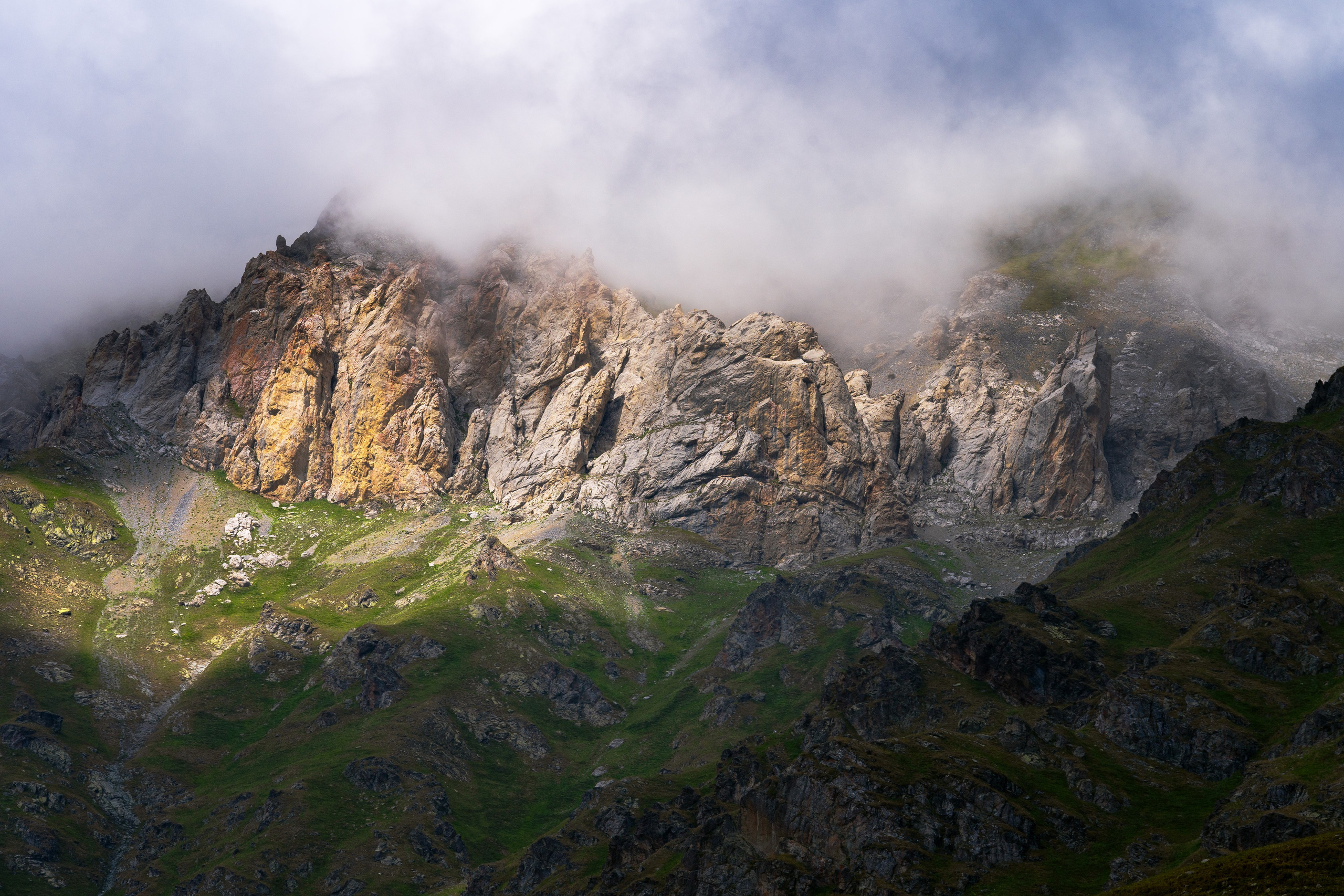 Архыз, Arkhyz, Кавказ, Кавказские горы, North Caucasus, Karachay-Cherkessia, Russia mountains, travel Caucasus, горы России, природа Кавказа, горные долины, альпийские луга, Архыз летом, Архыз зимой, горные озёра, Софийские водопады, Домбай, Теберда, зелёные горы, снежные вершины, mountain landscape, sunrise in mountains, nature aesthetic, wild beauty, cinematic mountains, mountain serenity, adventure spirit, горный рассвет