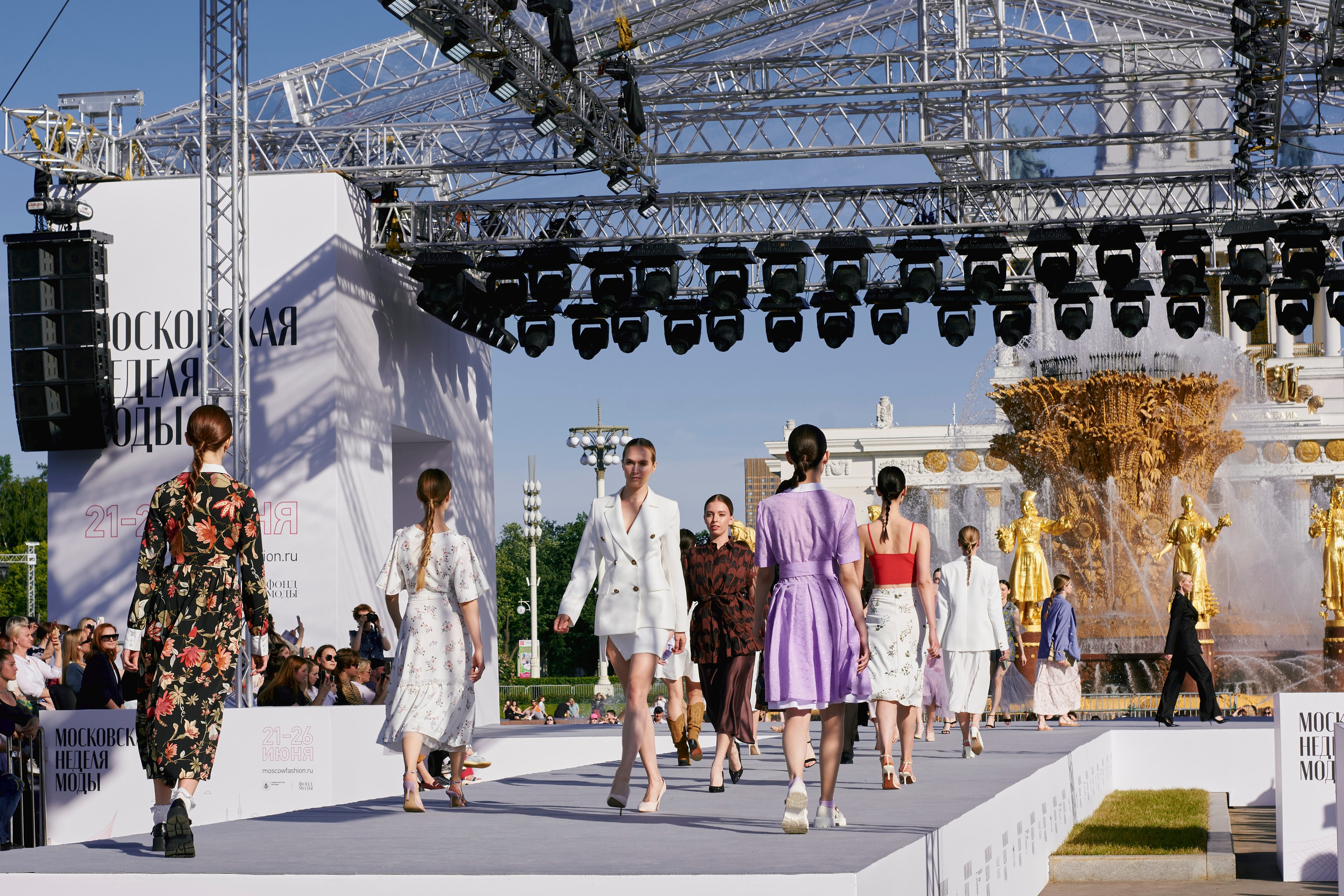 REPORTAGE. EVGENYA PERESADOVA