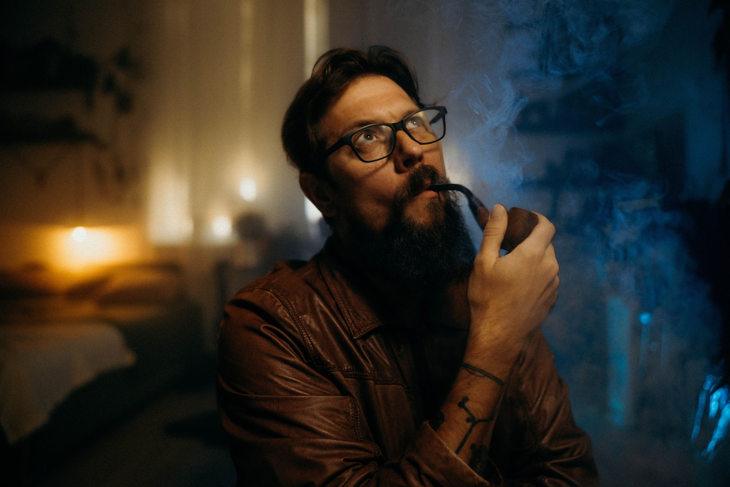 Контакты. Портретный фотограф в Новороссийске Алексей Тюлин