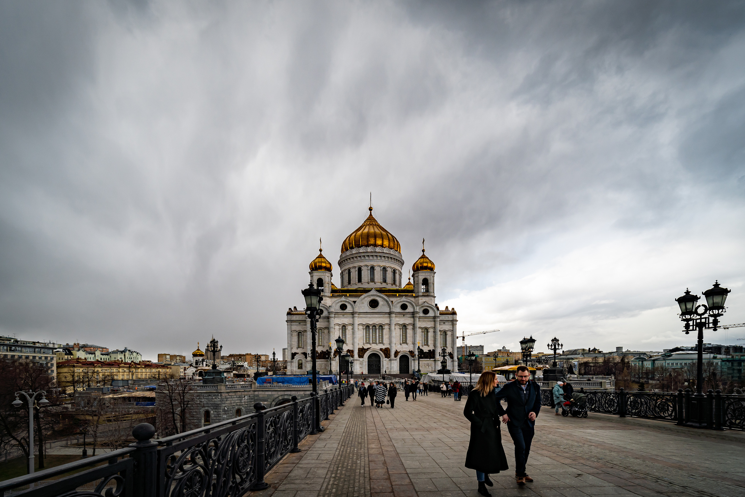 Вид на Храм Христа Спасителя с Патриаршего Моста