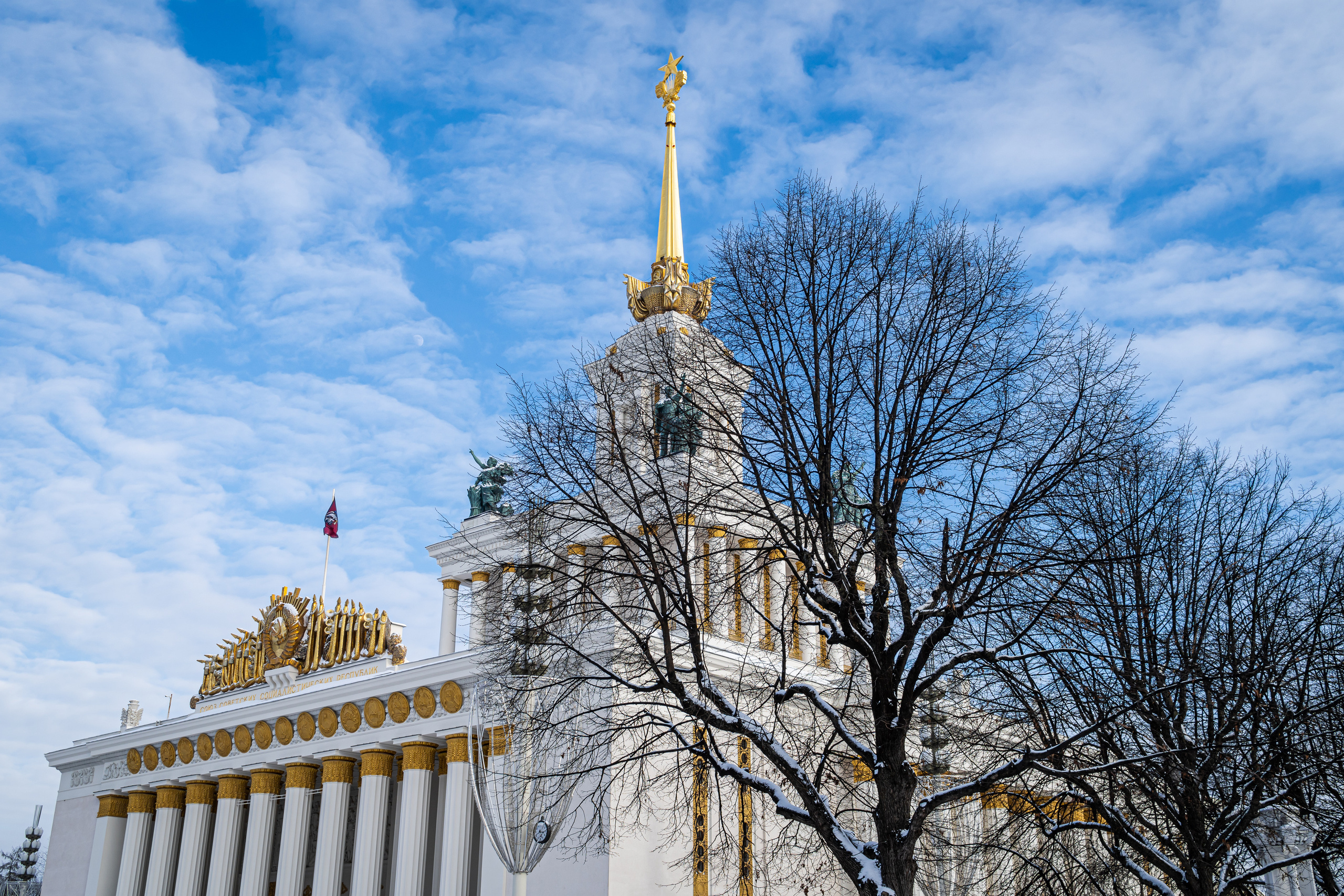 Главный павильон ВДНХ