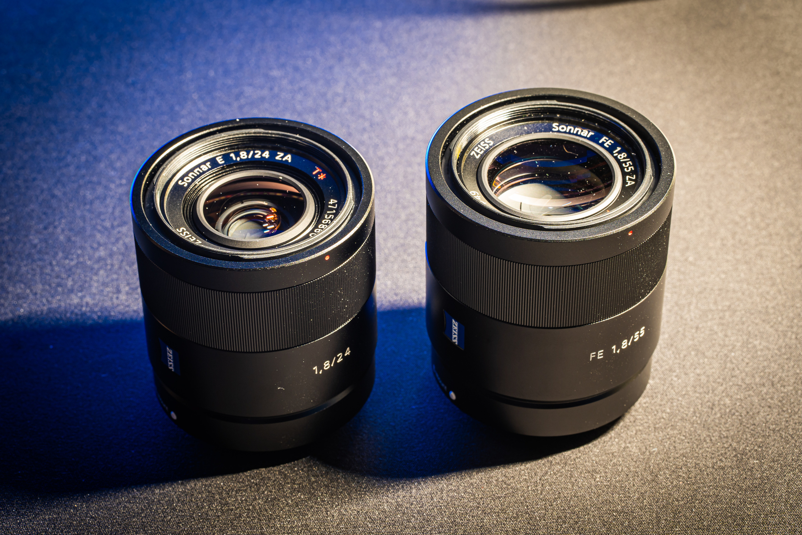 Объективы Sony SEL24F18Z и Sony SEL55F18Z