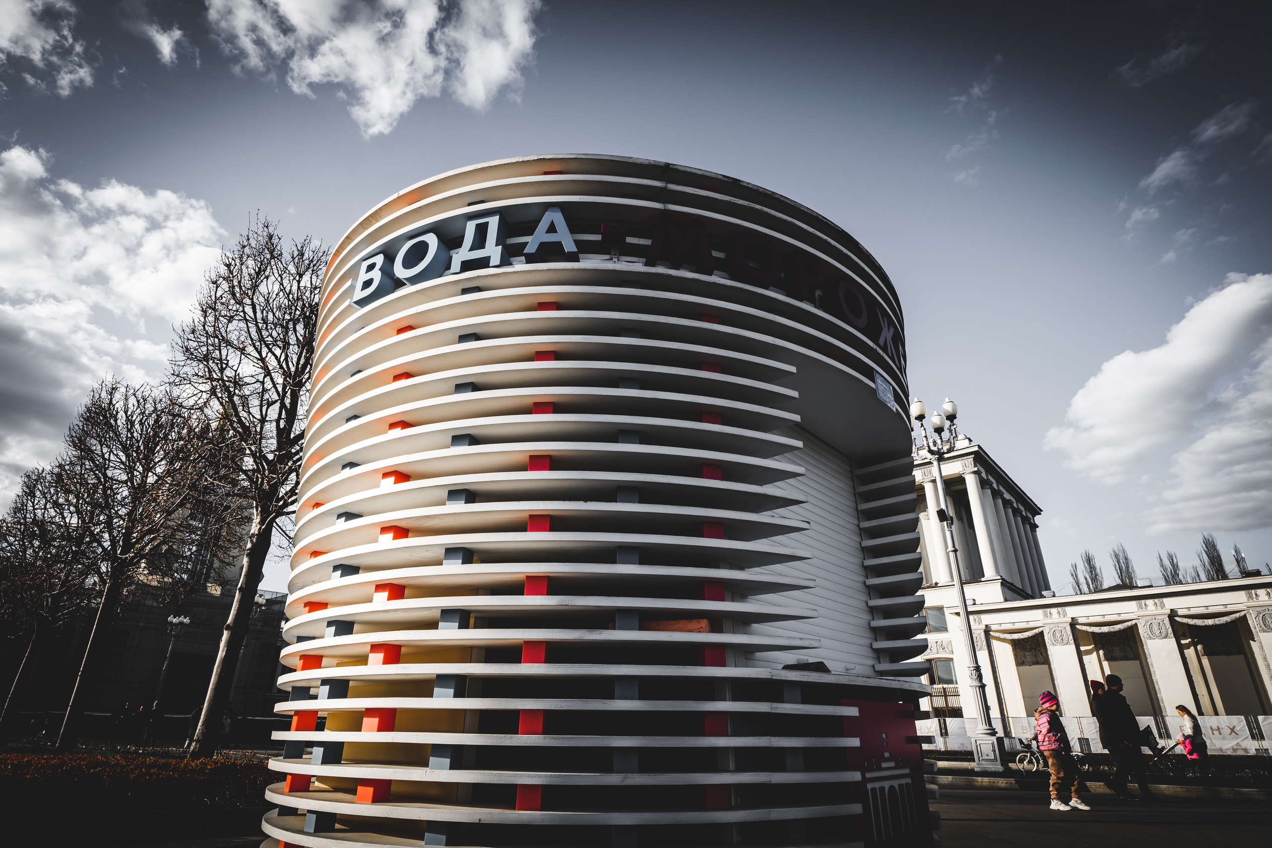 Киоск с прохладительными напитками на ВДНХ